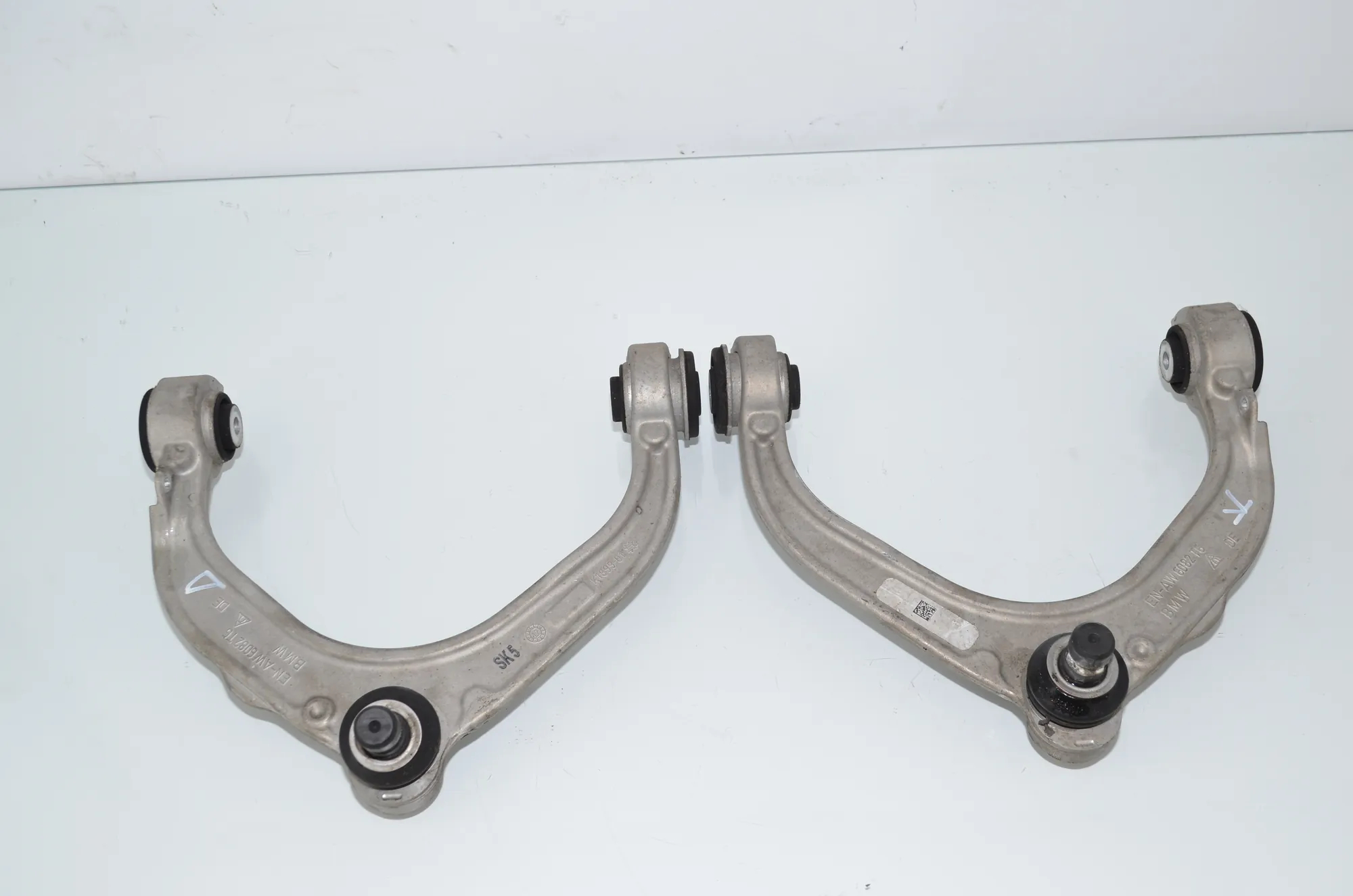 Front Left Upper Control Arm – OEM 6788981 · BMW X6 (F16, F86) M 2017