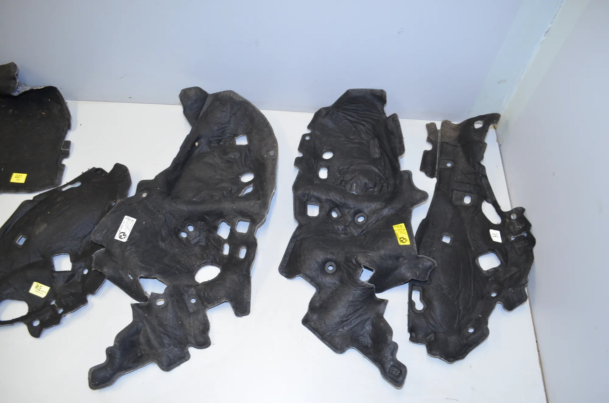 Sound Insulation – OEM 9483892 · BMW 3 Touring (G21) BMW 3 Touring (G21) 320 d 2023 – 3