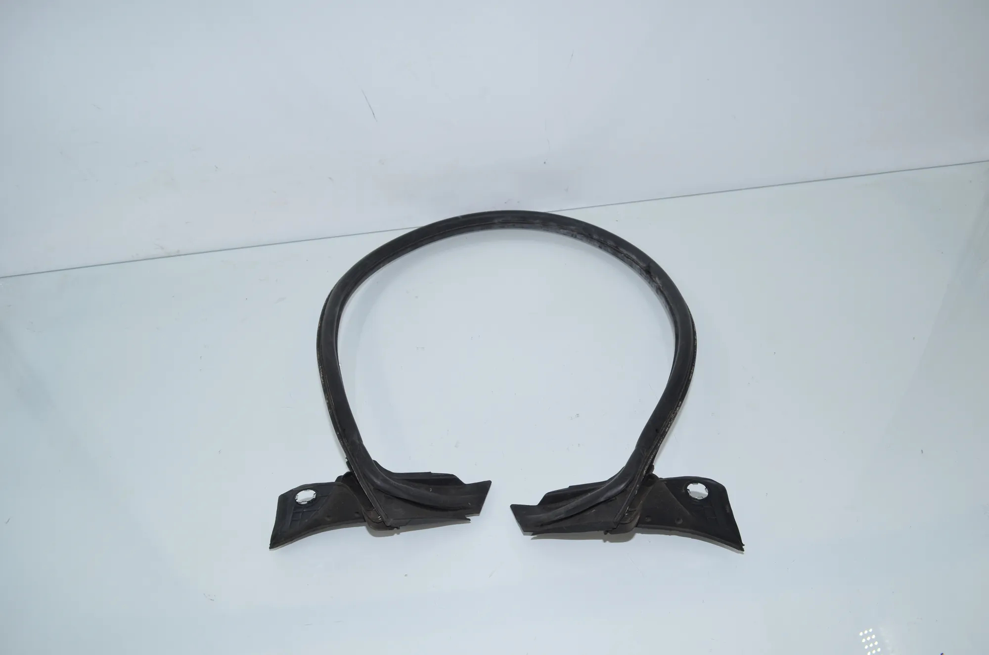 Tailgate Rubber Seal – OEM 7453390 · BMW 3 Touring (G21) BMW 3 Touring (G21) 320 d 2023