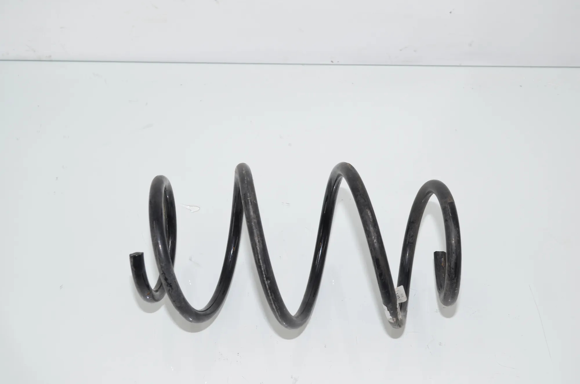 Front Right Coil Spring – OEM 6898618 · BMW 3 Touring (G21) BMW 3 Touring (G21) 320 d 2023 – 3