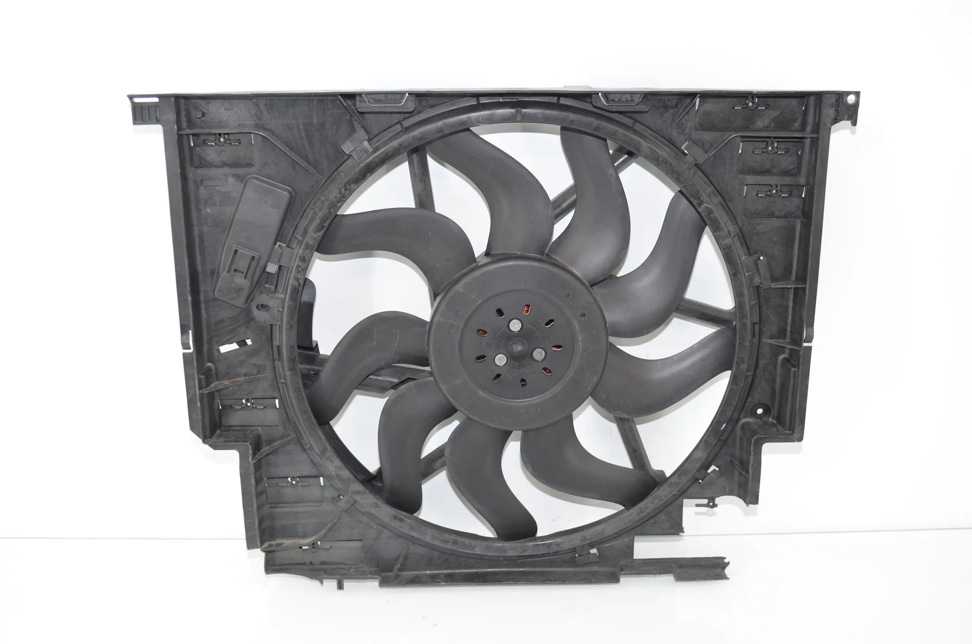 A/C Air Condition Fan – OEM 7935171 · BMW 3 Touring (G21) BMW 3 Touring (G21) 320 d 2023