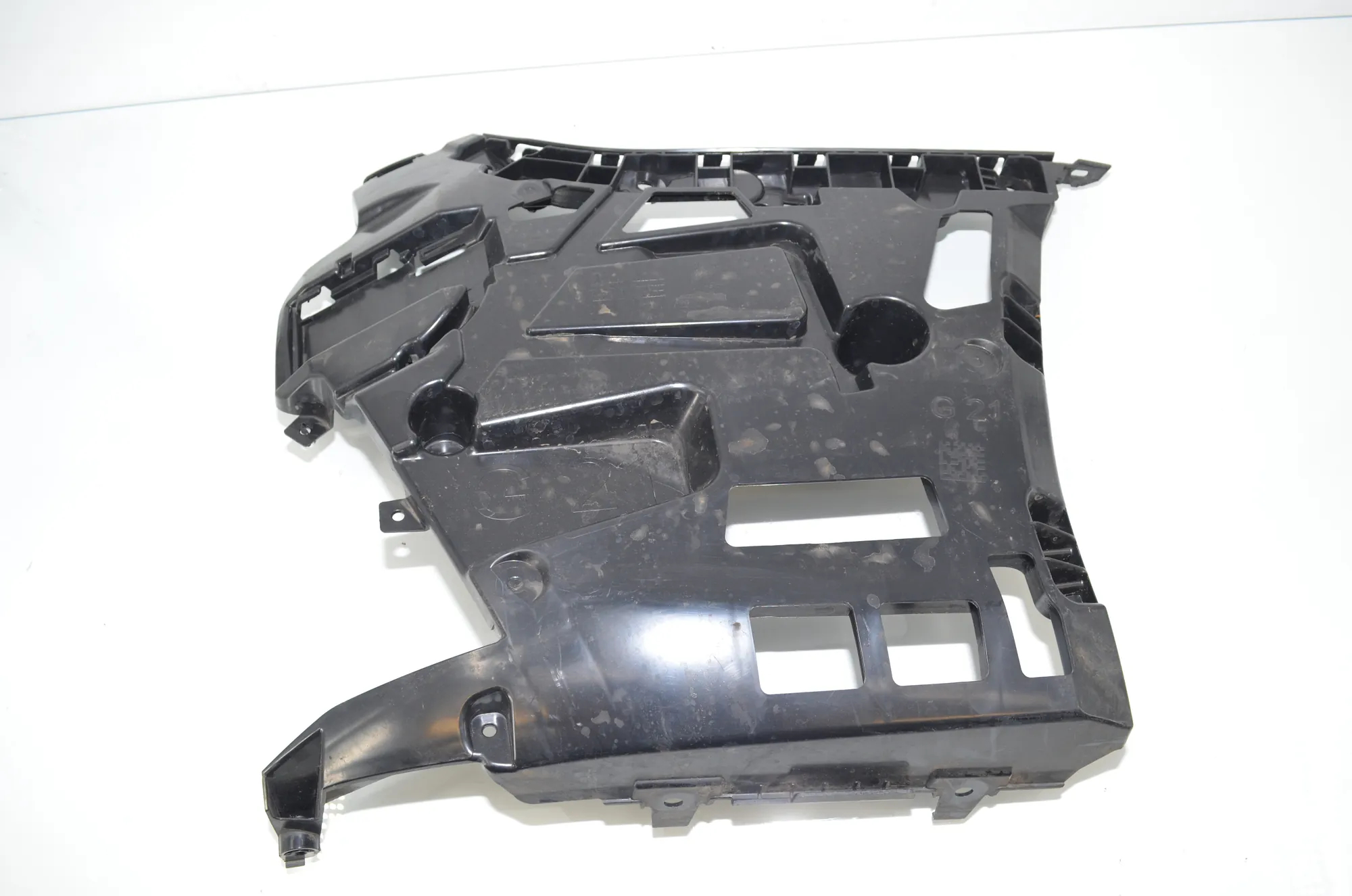 Rear Right Bumper Bracket – OEM 7427996 · BMW 3 Touring (G21) BMW 3 Touring (G21) 320 d 2023
