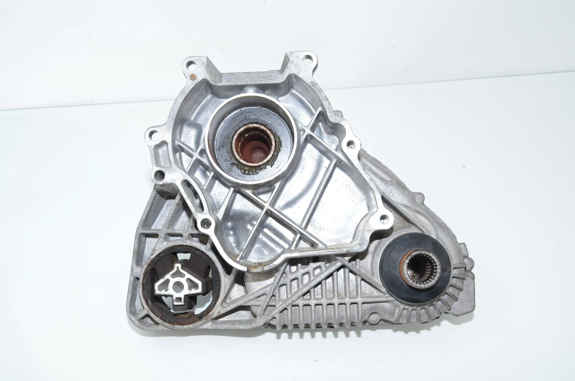 Transfer Box – OEM 5A4A0C3 · BMW X6 (F16, F86) M 2017 – 4