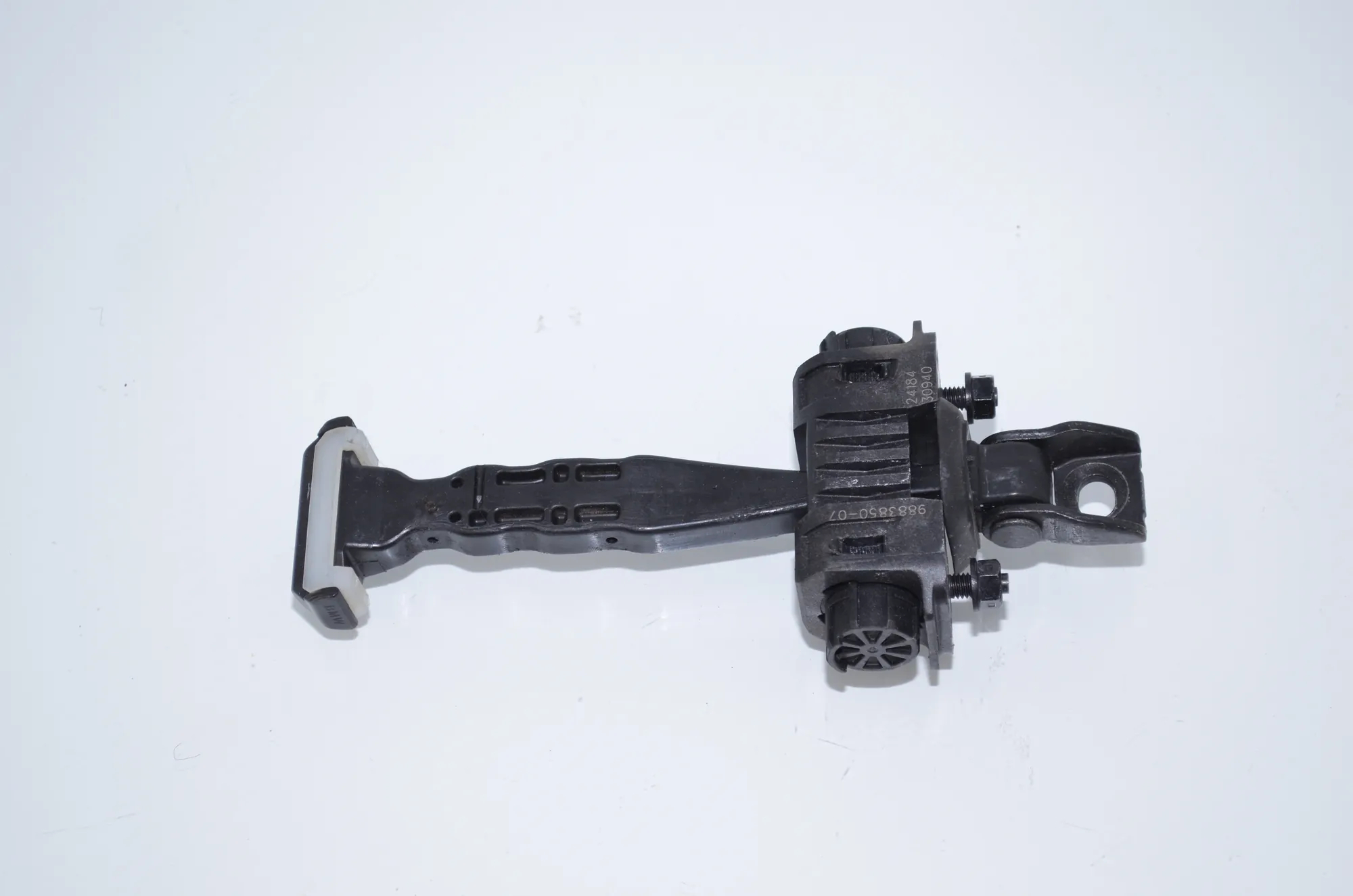 Rear Right Door Limiter – OEM 9883850 · BMW iX1 (U11 BEV) BMW iX1 (U11 BEV) iX1 eDrive 20 2024