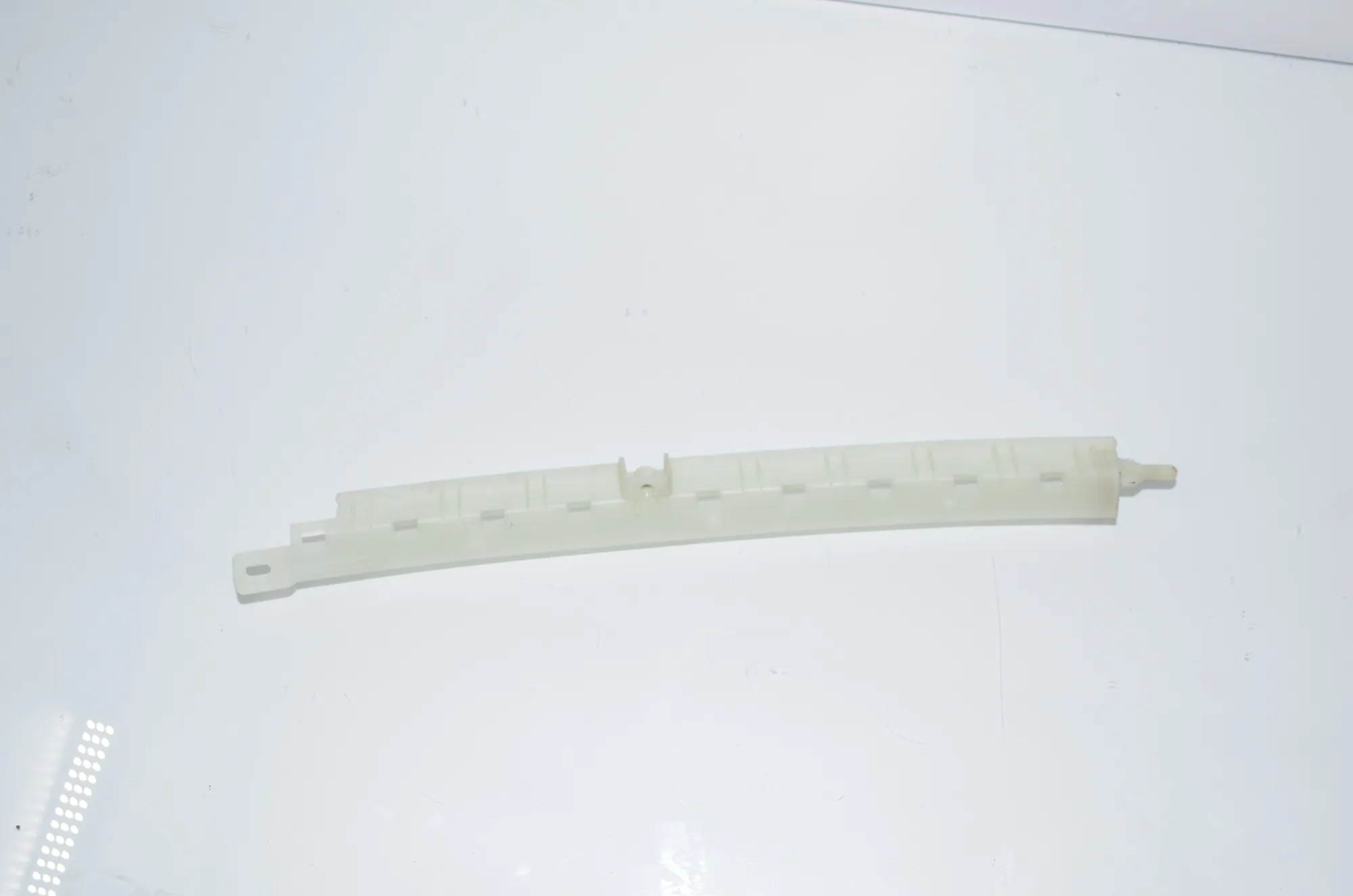 Bracket – OEM 9451608 · BMW iX1 (U11 BEV) BMW iX1 (U11 BEV) iX1 eDrive 20 2024 – 3