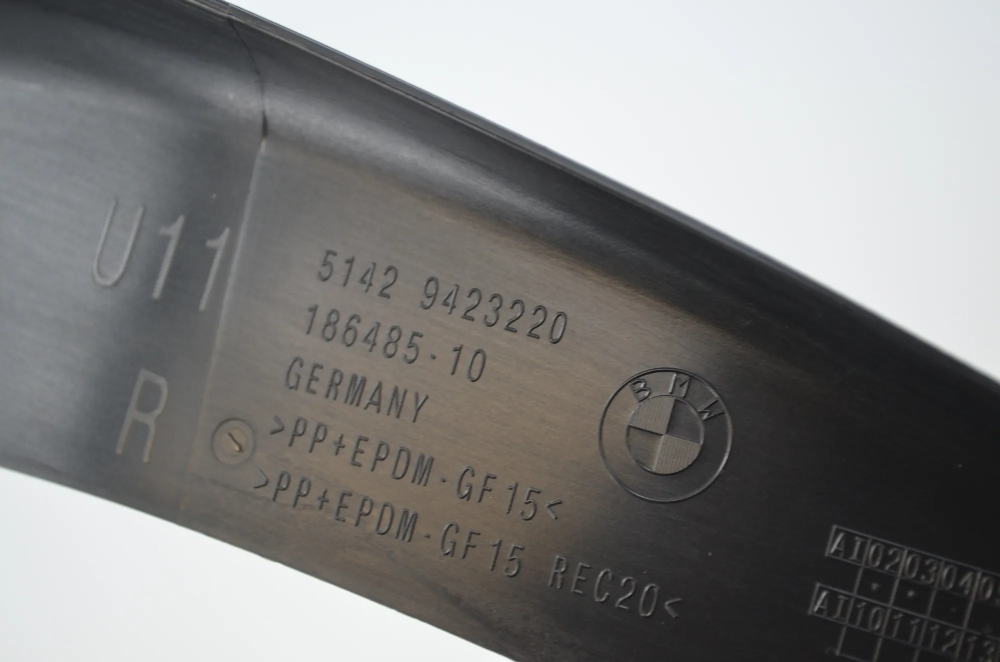 Rear Left Door Panel – OEM 9423220 · BMW iX1 (U11 BEV) BMW iX1 (U11 BEV) iX1 eDrive 20 2024 – 4