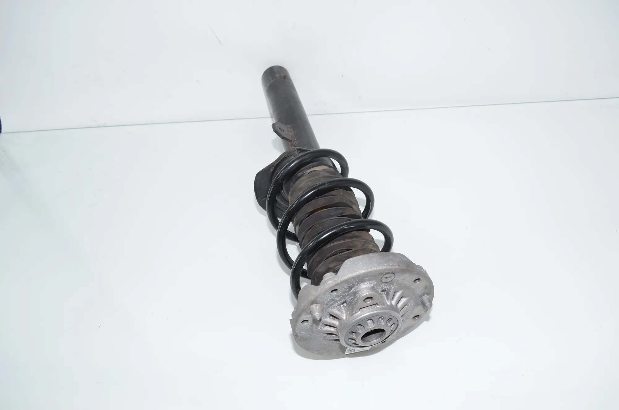 Front Right Shock Absorber – OEM 6874460 · BMW 2 Active Tourer (F45) BMW 2 Active Tourer (F45) 216 d 2016 – 3