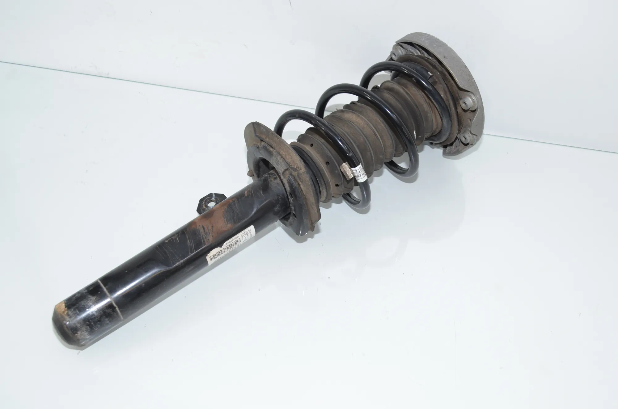 Front Right Shock Absorber – OEM 6874460 · BMW 2 Active Tourer (F45) BMW 2 Active Tourer (F45) 216 d 2016 – 4