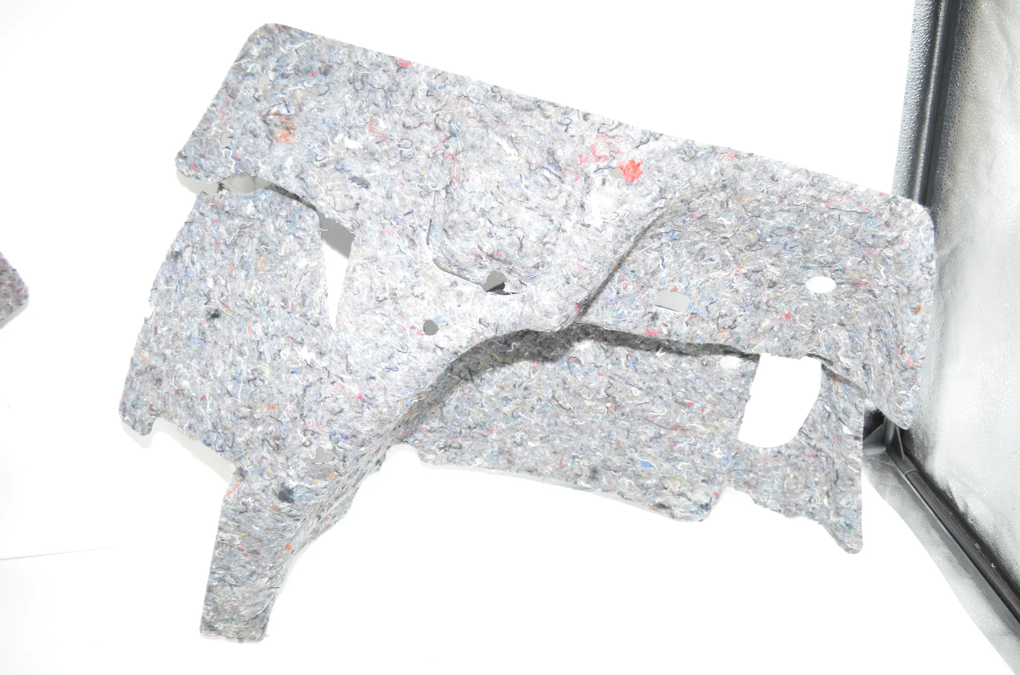 Sound Insulation – OEM 7373917 · BMW X1 (F48) xDrive 18 d 2017 – 6