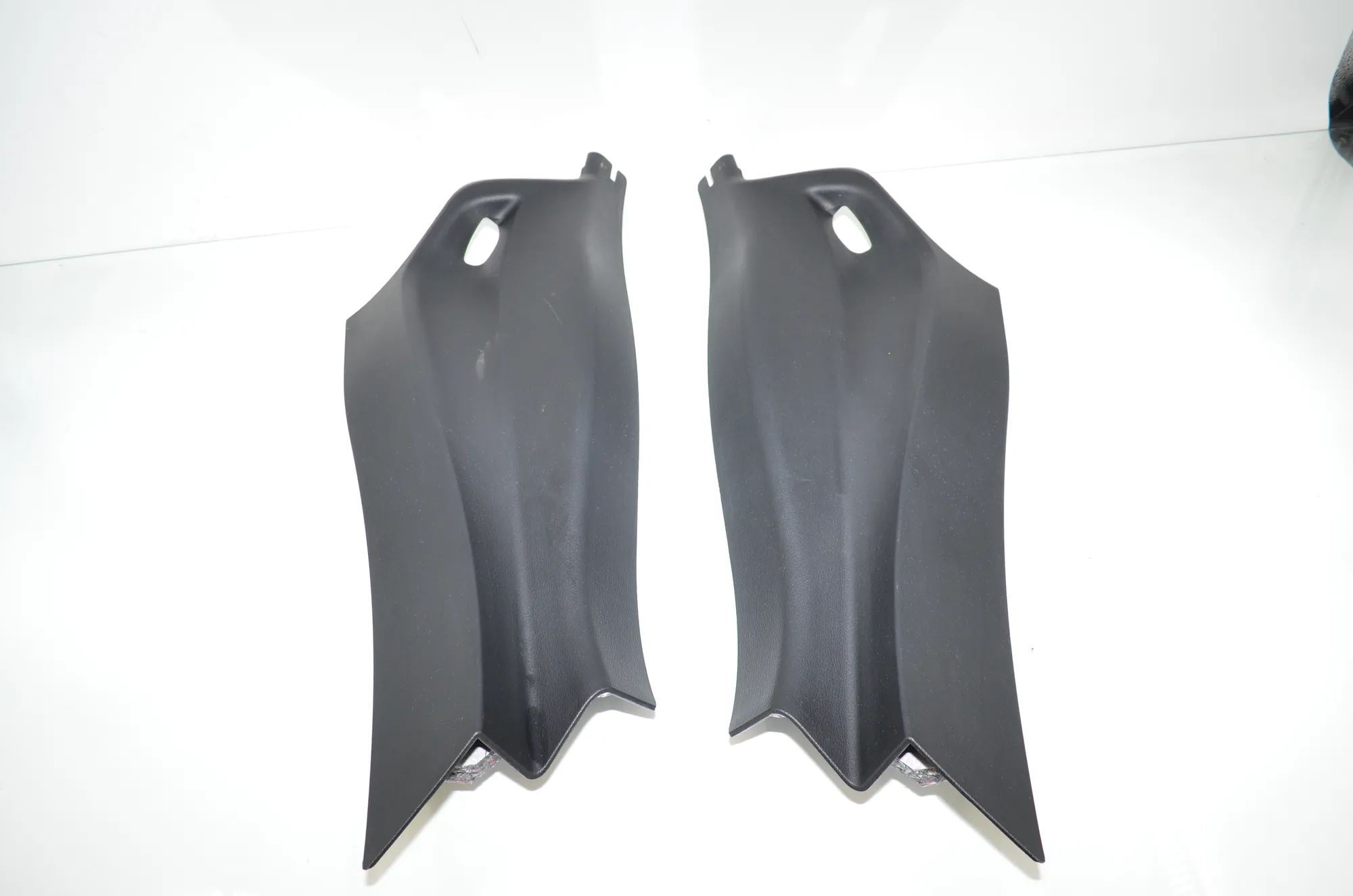 B Pillar Trim – OEM 7326835 · BMW X1 (F48) xDrive 18 d 2017 – 2