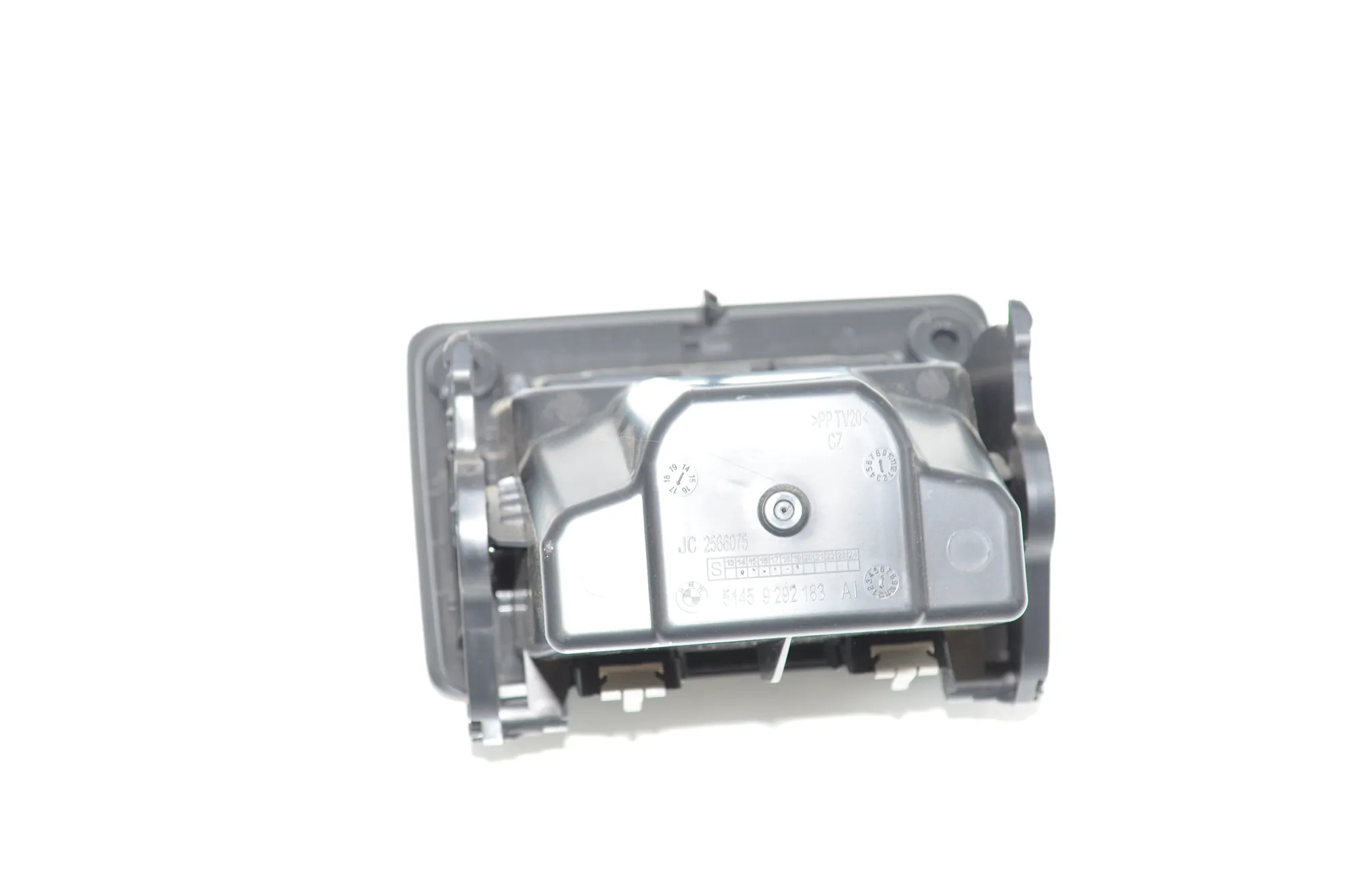 Dashboard Lower Trim – OEM 9292147 · BMW X1 (F48) xDrive 18 d 2017 – 11