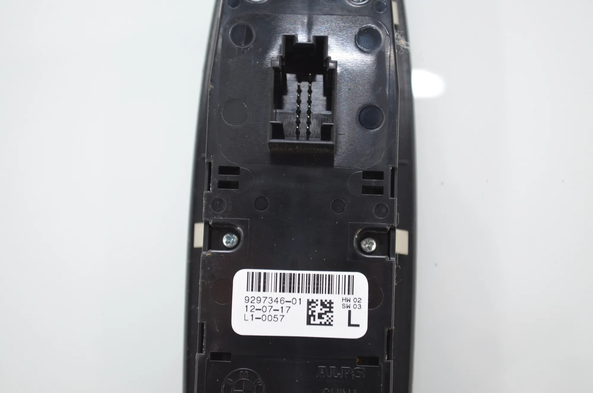 Switches – OEM 9208107 · BMW X1 (F48) xDrive 18 d 2017 – 10