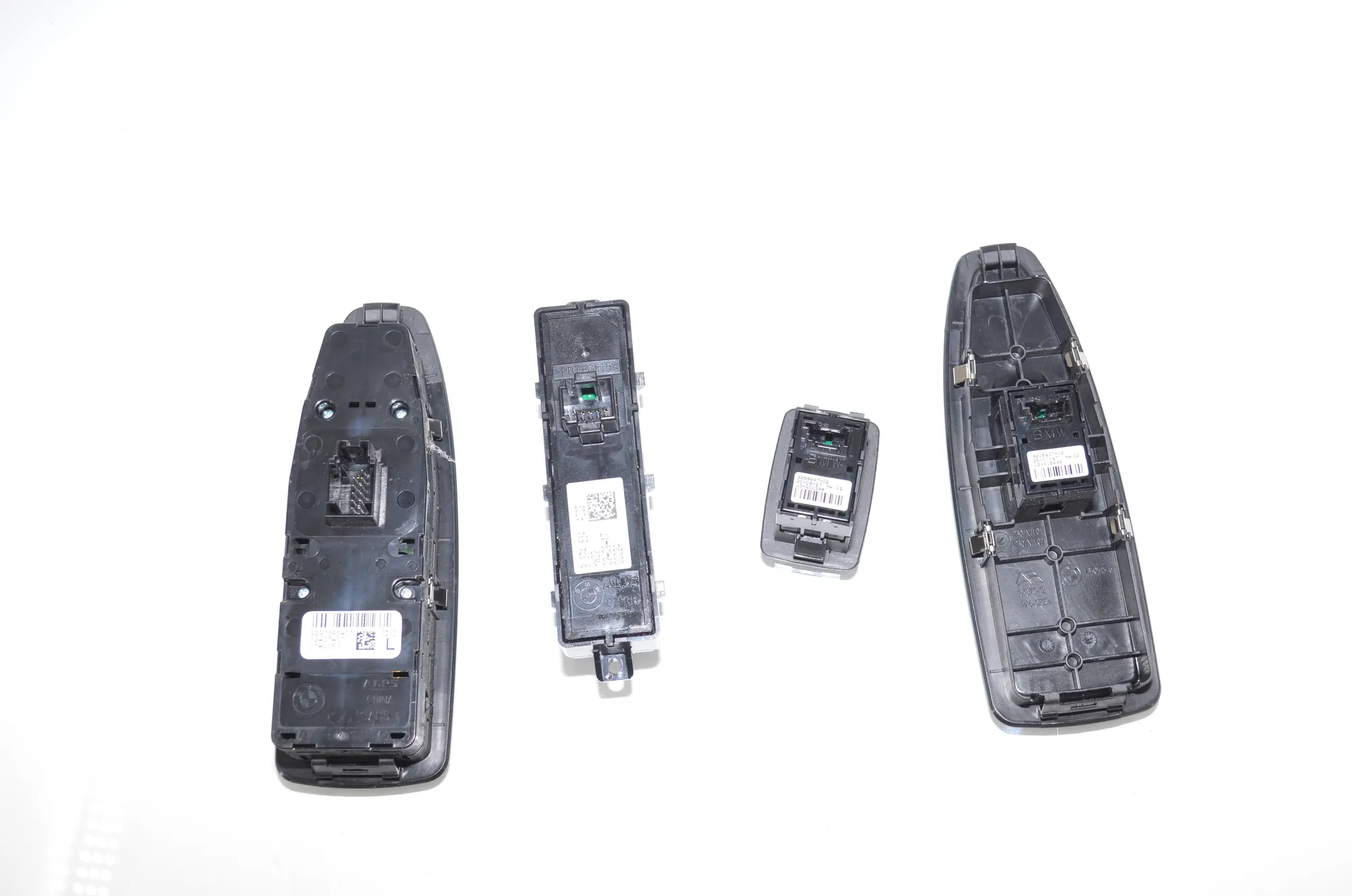 Switches – OEM 9208107 · BMW X1 (F48) xDrive 18 d 2017 – 4