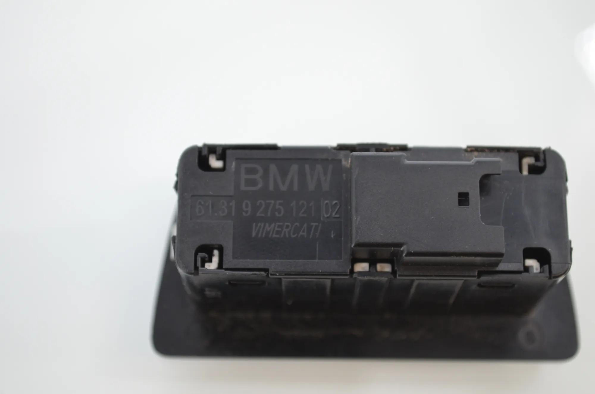 Electric Tailgate Opening Kit – OEM 7492035 · BMW X1 (F48) xDrive 18 d 2017 – 7
