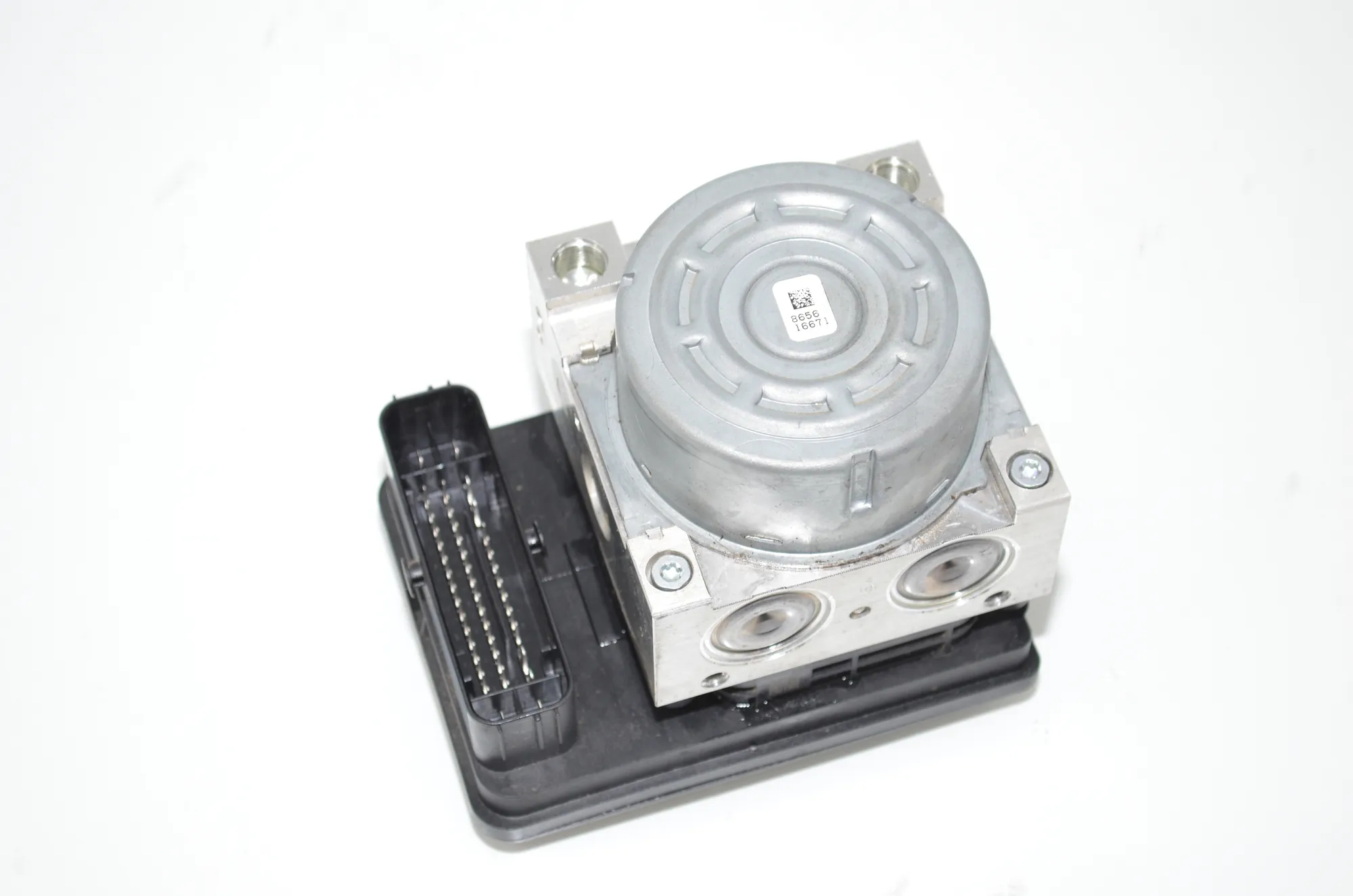 ABS Pump – OEM 6888043 · BMW X1 (F48) xDrive 18 d 2017 – 2