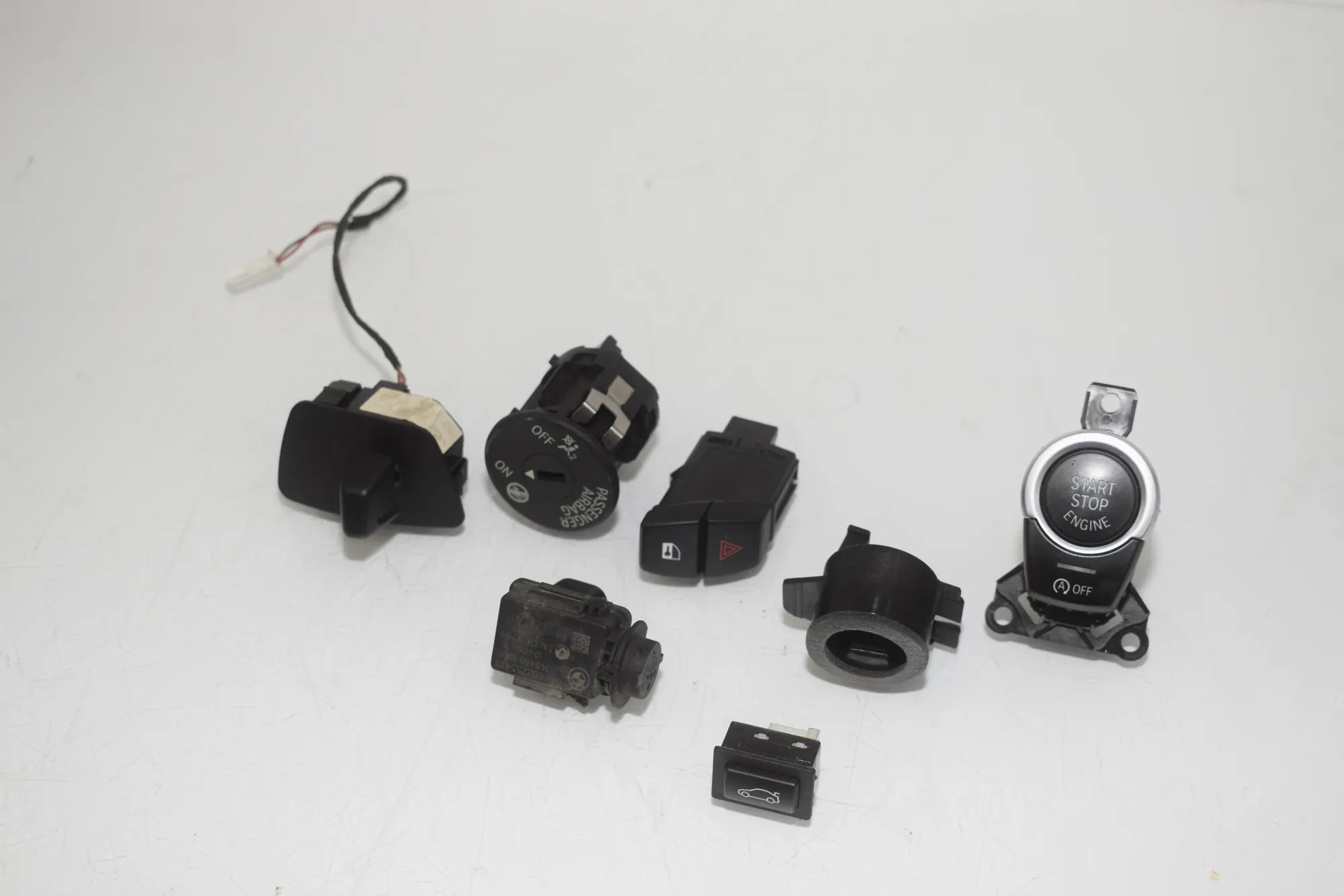 Switches – OEM 9153821 · BMW 5 Touring (F11) 530 d 2016 – 3