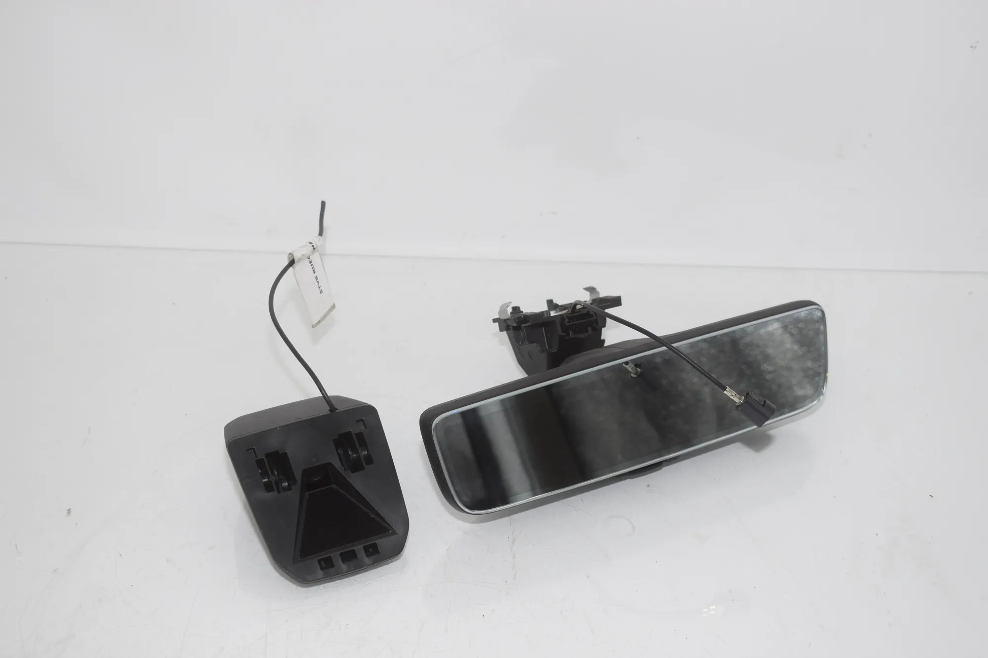 Interior Rear View Mirror – OEM 7887961 · BMW 3 Touring (G21) BMW 3 Touring (G21) 318 d 2020