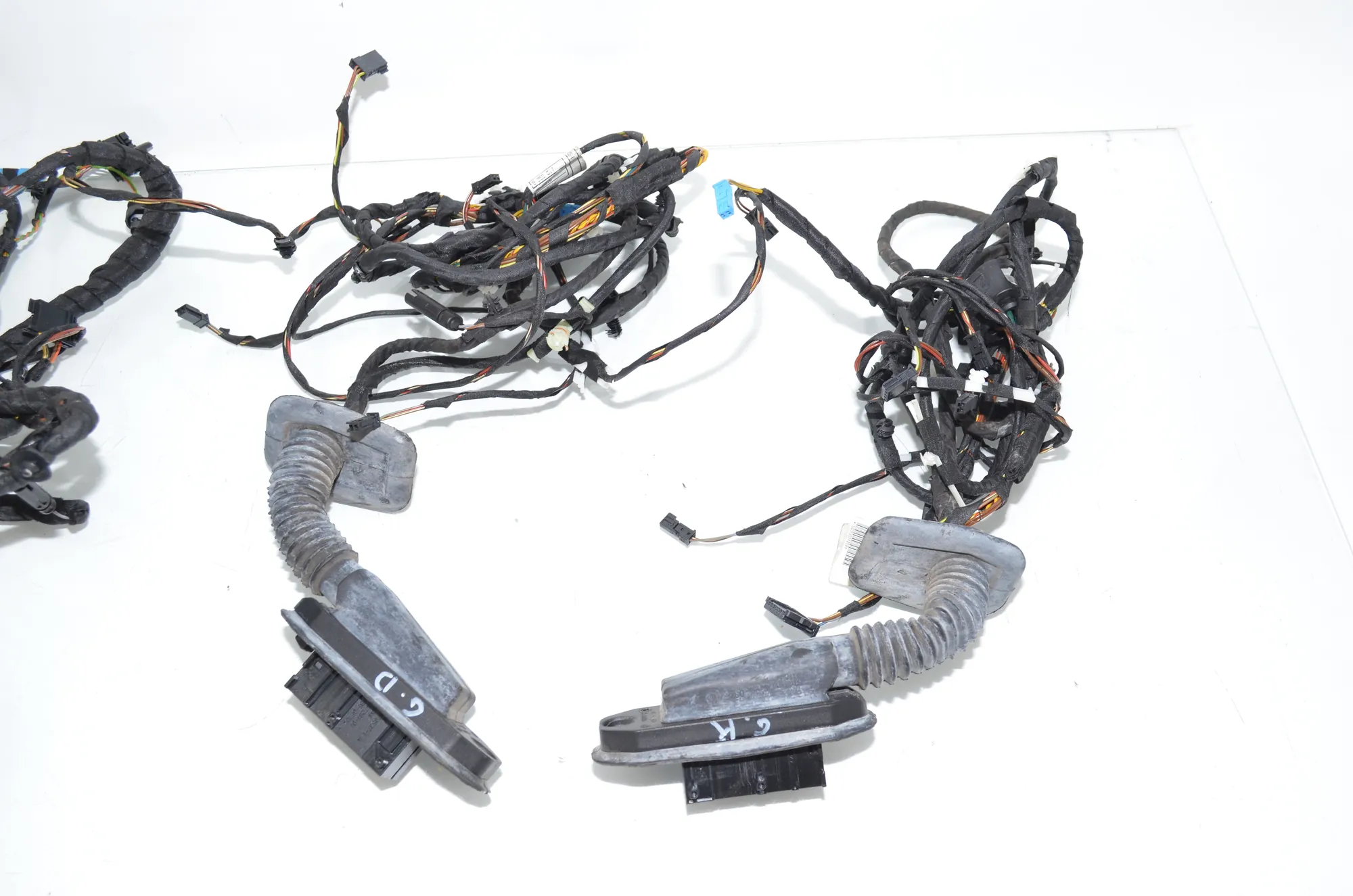 Front Left Door Wiring – OEM 9255986 · BMW 5 Touring (F11) 530 d 2011 – 3