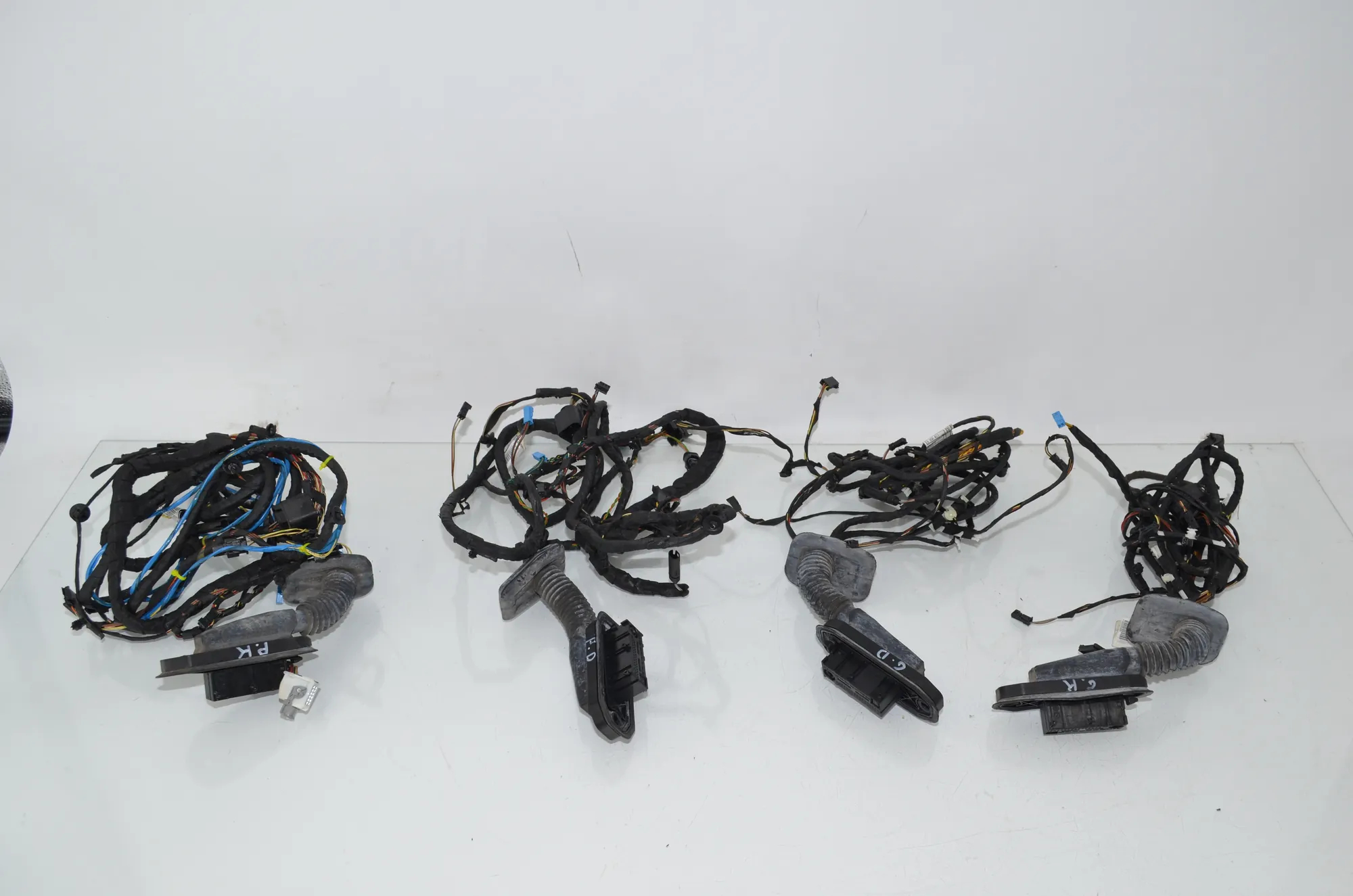 Front Left Door Wiring – OEM 9255986 · BMW 5 Touring (F11) 530 d 2011