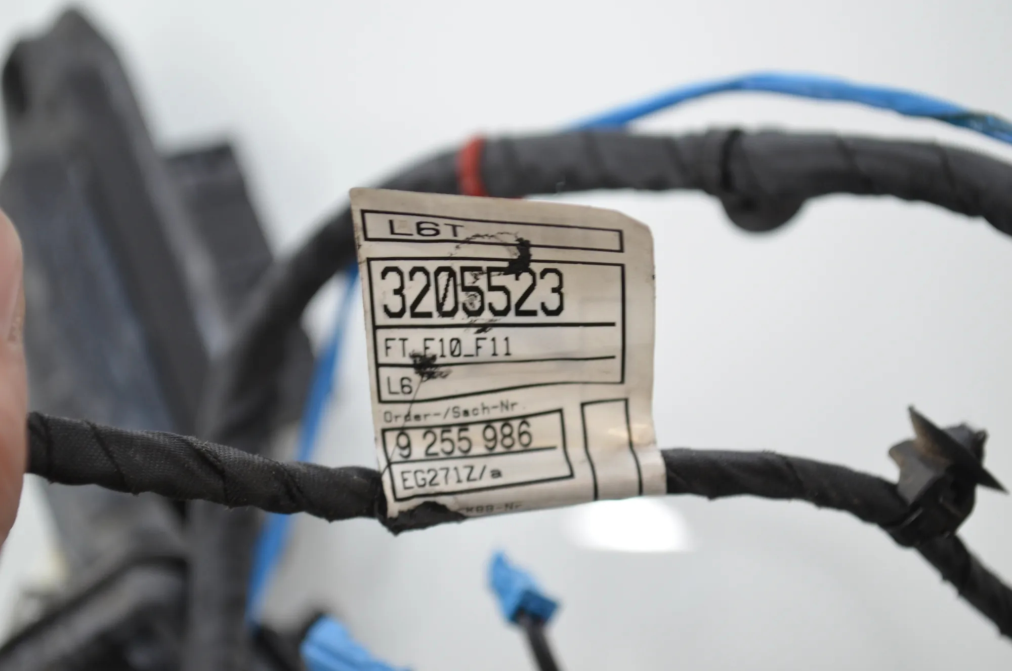 Front Left Door Wiring – OEM 9255986 · BMW 5 Touring (F11) 530 d 2011 – 5