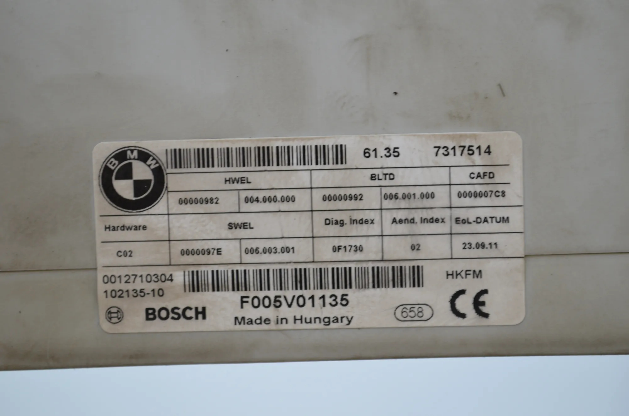 Tailgate auto-opening sensor – OEM 9162643 · BMW 5 Touring (F11) 530 d 2011 – 8