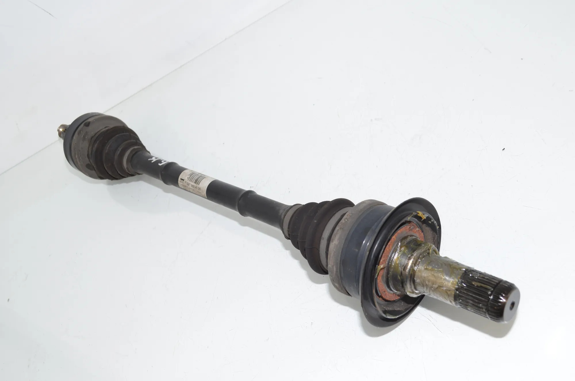 Rear Left Driveshaft – OEM 7597689 · BMW 3 (F30, F80) 330 d 2016 – 3