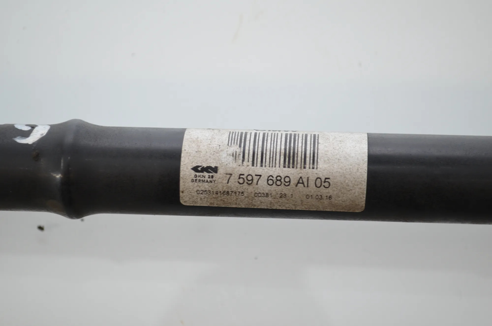 Rear Left Driveshaft – OEM 7597689 · BMW 3 (F30, F80) 330 d 2016 – 4