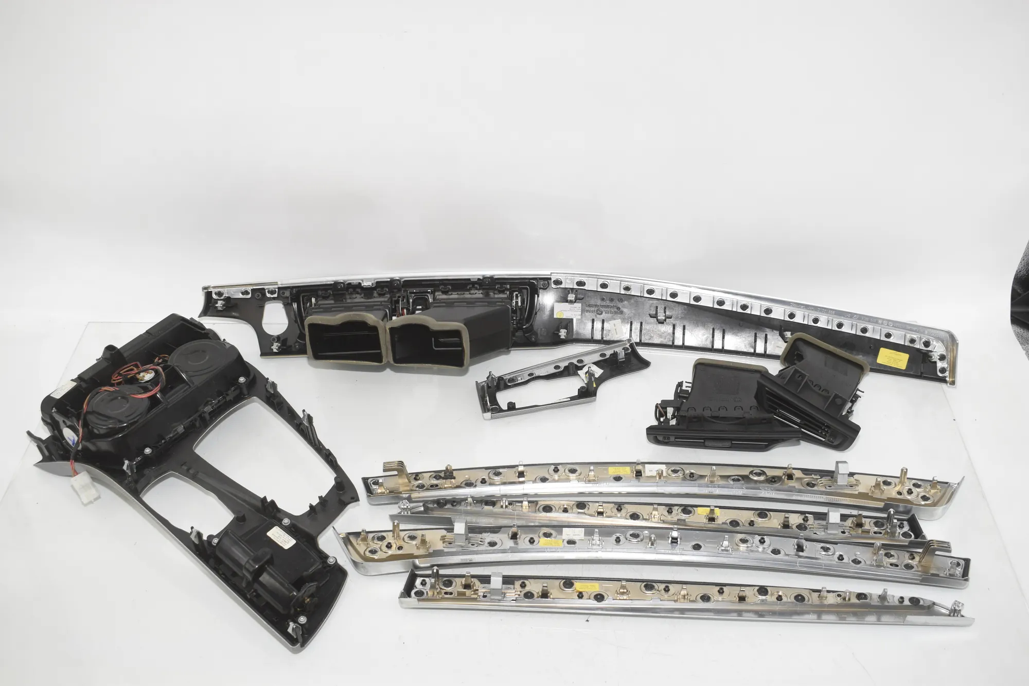 Interior Trim Strips Kit – OEM 9206348 · BMW 5 Touring (F11) 530 d xDrive 2012 – 7