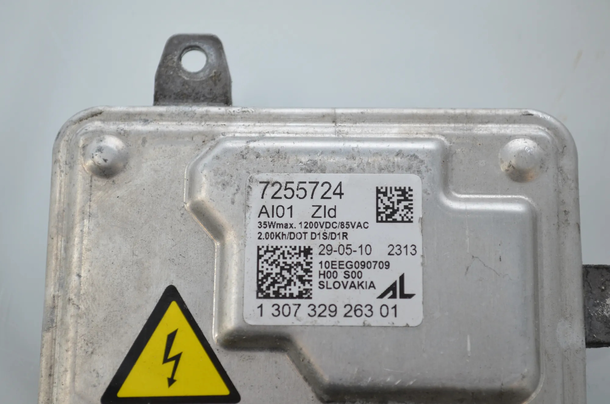 LED Lights Control Unit – OEM 7263052 · BMW X5 (E70) xDrive 30 d 2010 – 5