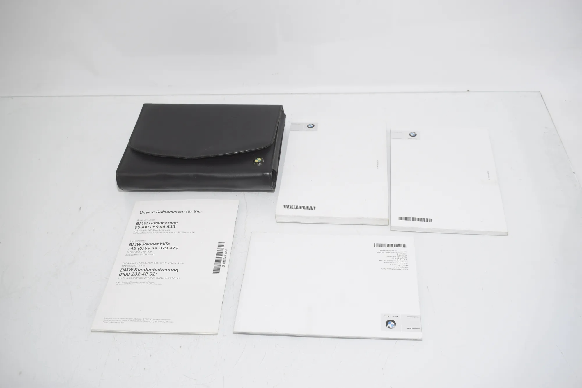 Manual Service Book – OEM BL015745100P · BMW 5 Touring (F11) 530 d xDrive 2012 – 3