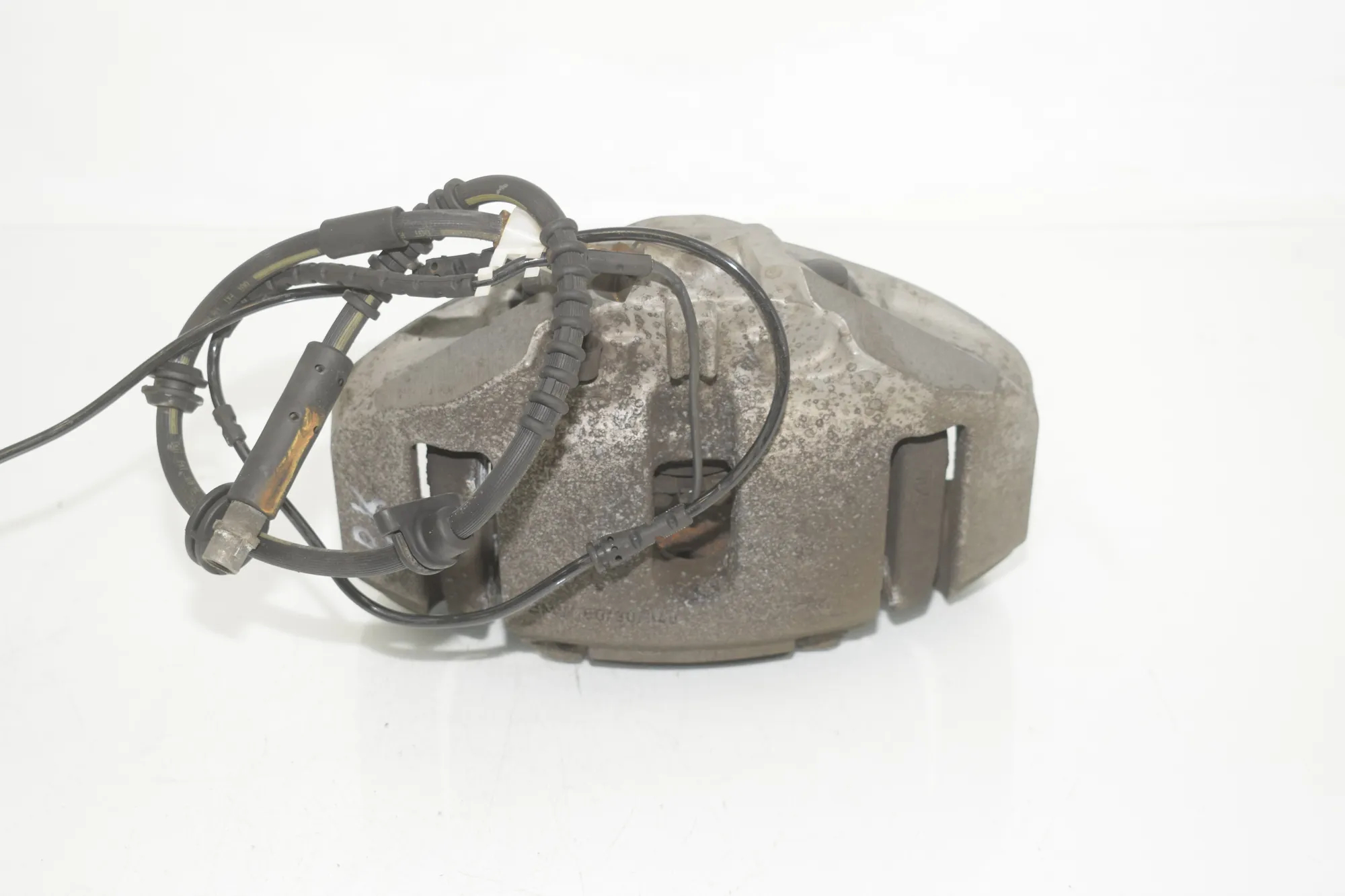 Front Left Brake Caliper – OEM 6792689 · BMW 5 Touring (F11) 530 d 2011