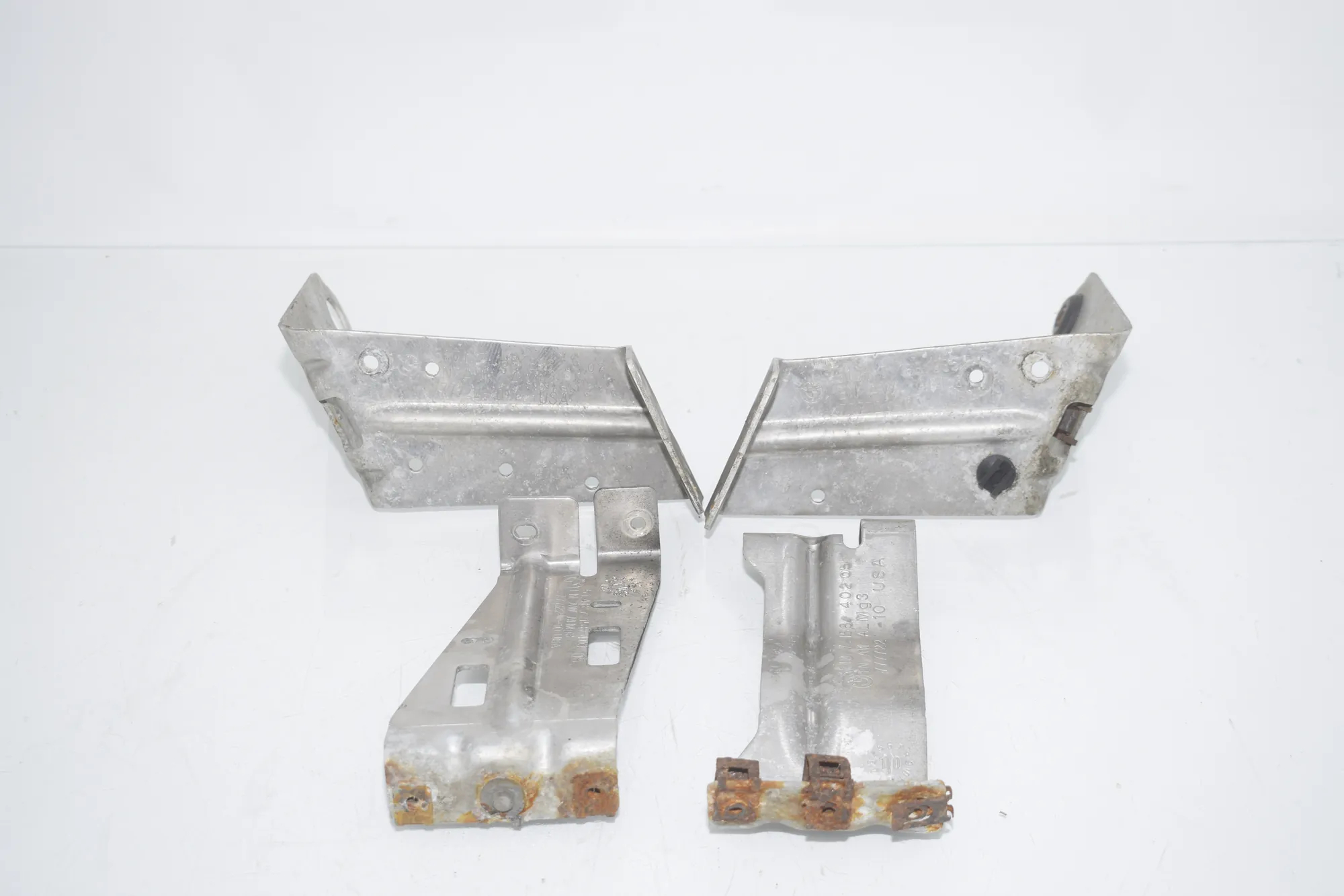 Bracket – OEM 7158401 · BMW X5 (E70) xDrive 30 d 2010