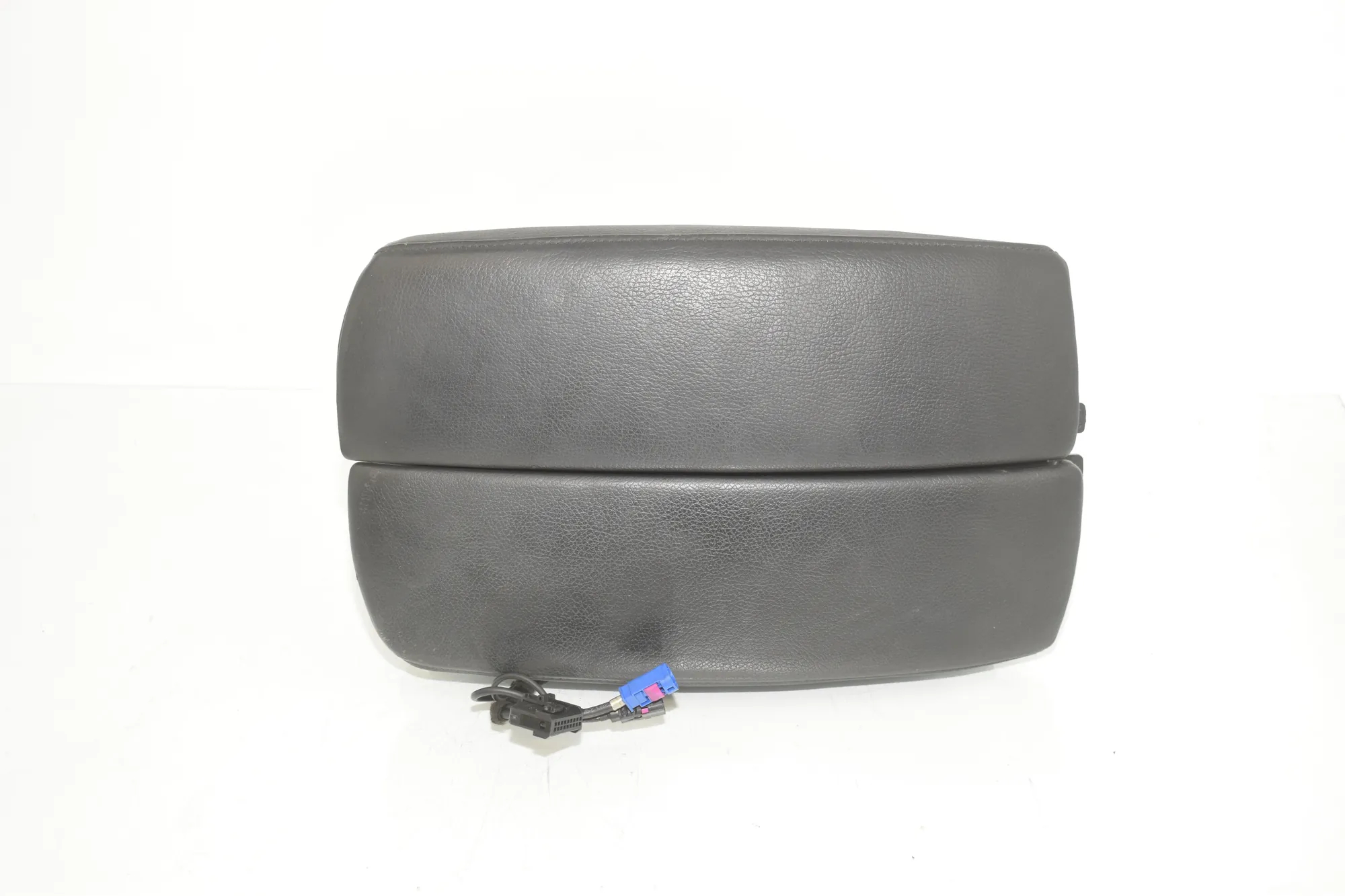 Armrest – OEM 6973461 · BMW X5 (E70) xDrive 30 d 2010 – 4