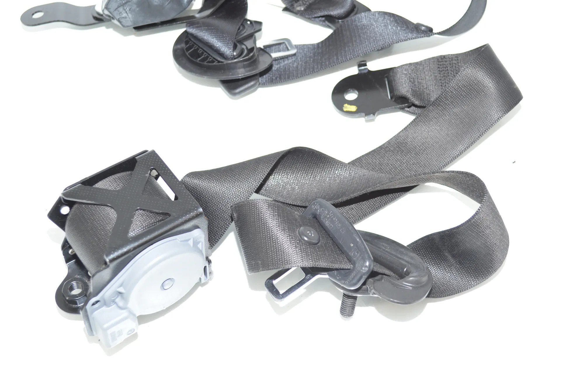 Front Right Seatbelt – OEM 7161042 · BMW X5 (E70) xDrive 30 d 2010 – 5