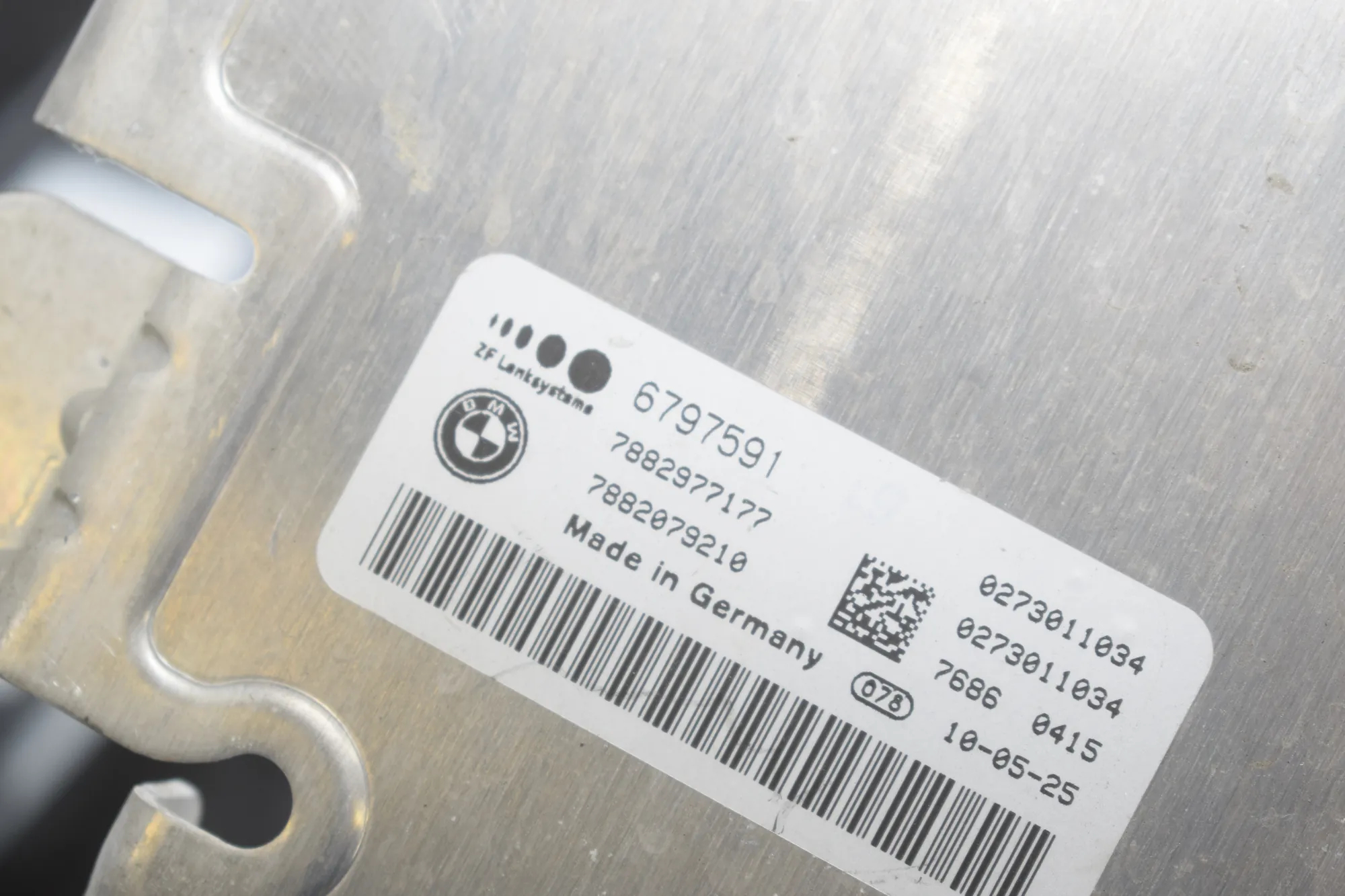 Bracket – OEM 6797591 · BMW X5 (E70) xDrive 30 d 2010 – 4