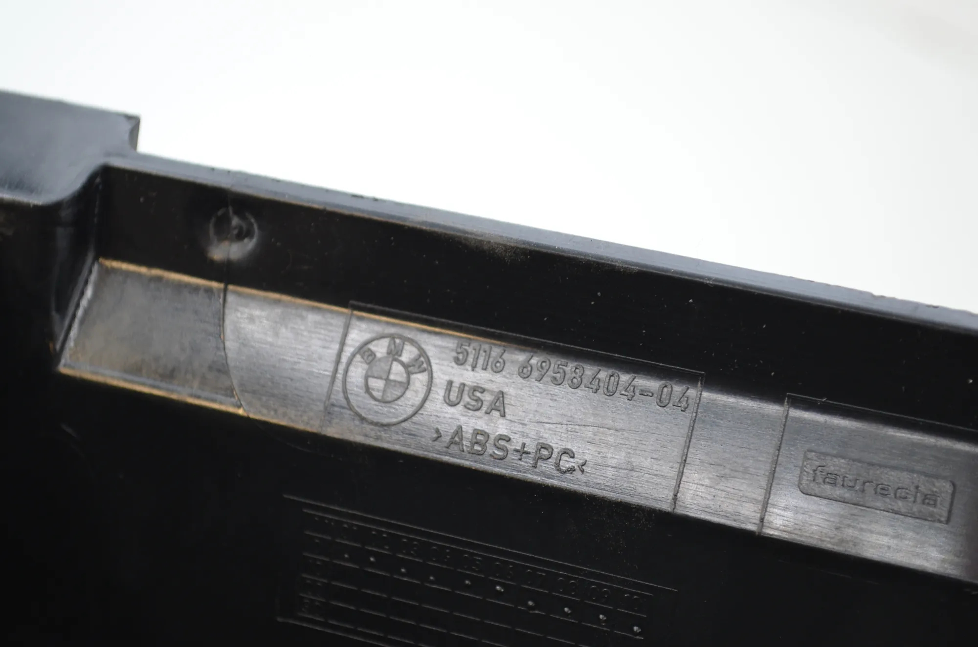 Other Interior Parts – OEM 6958404 · BMW X5 (E70) xDrive 30 d 2010 – 4