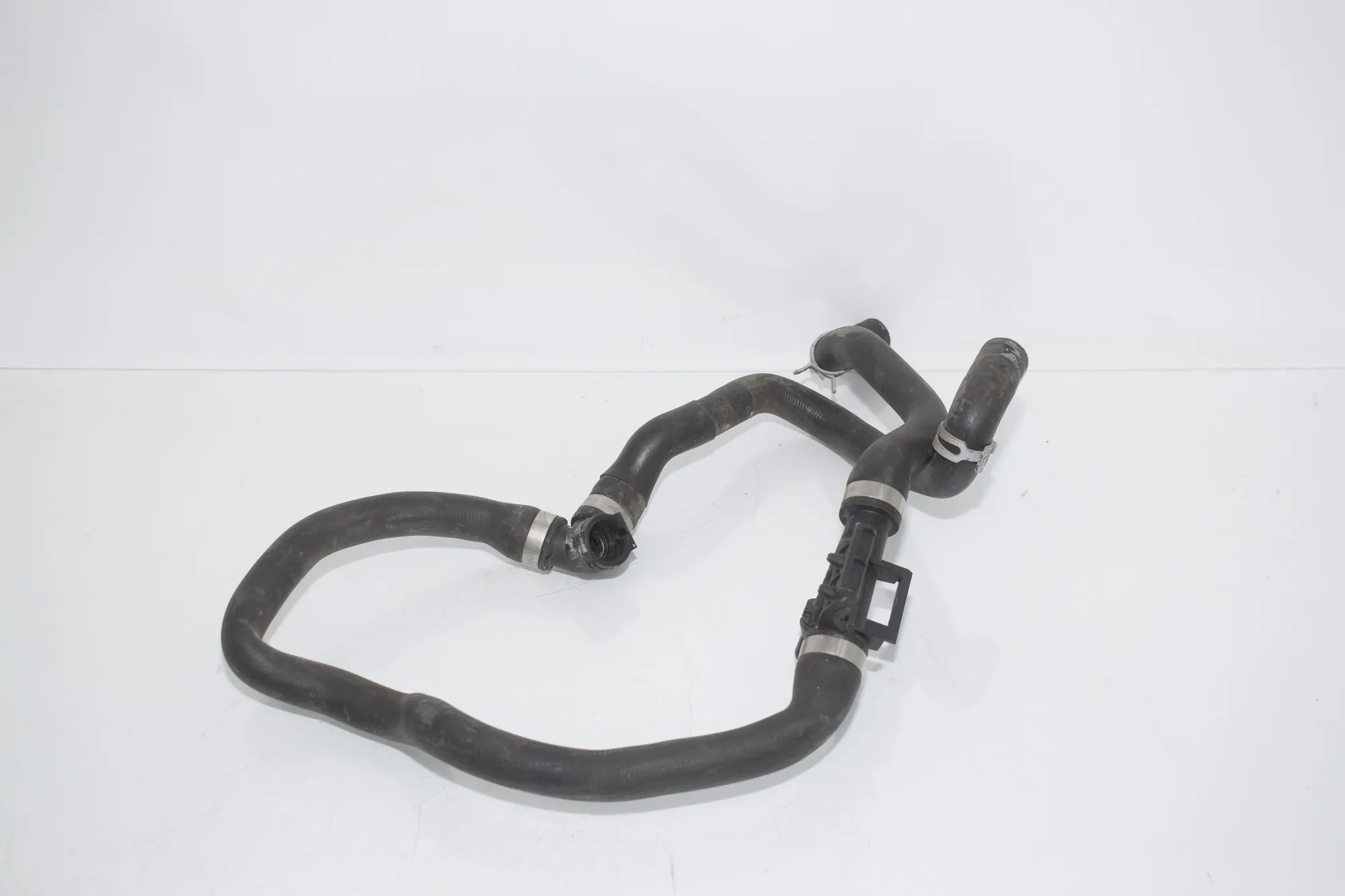 Coolant Hose Pipe – OEM 9475246 · BMW 3 (G20, G28) BMW 3 (G20, G28) 3 (G20) 316 d 2020 – 3