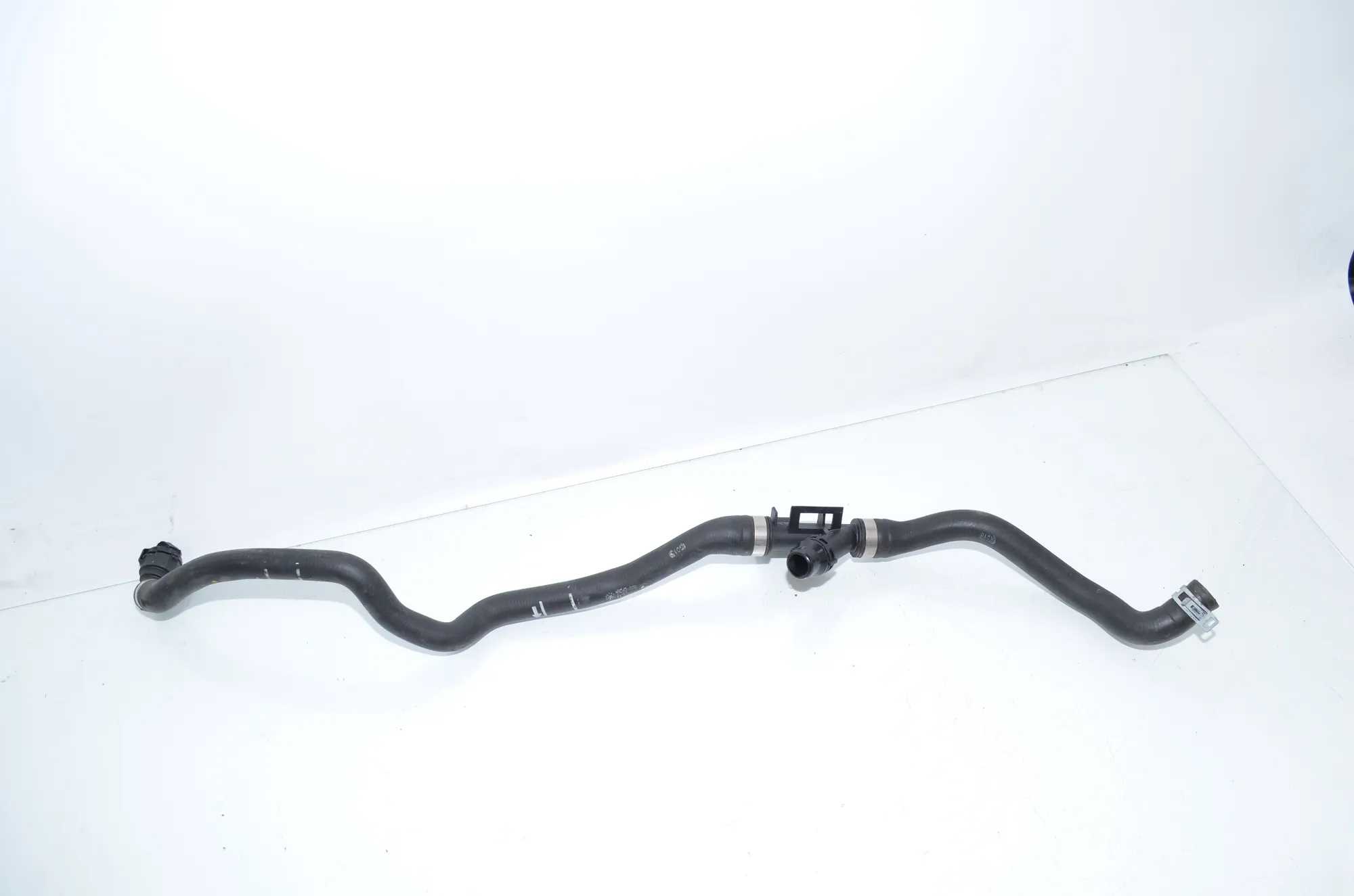 Coolant Hose Pipe – OEM 9475244 · BMW 3 (G20, G28) BMW 3 (G20, G28) 3 (G20) 320 d Mild-Hybrid 2021 – 4