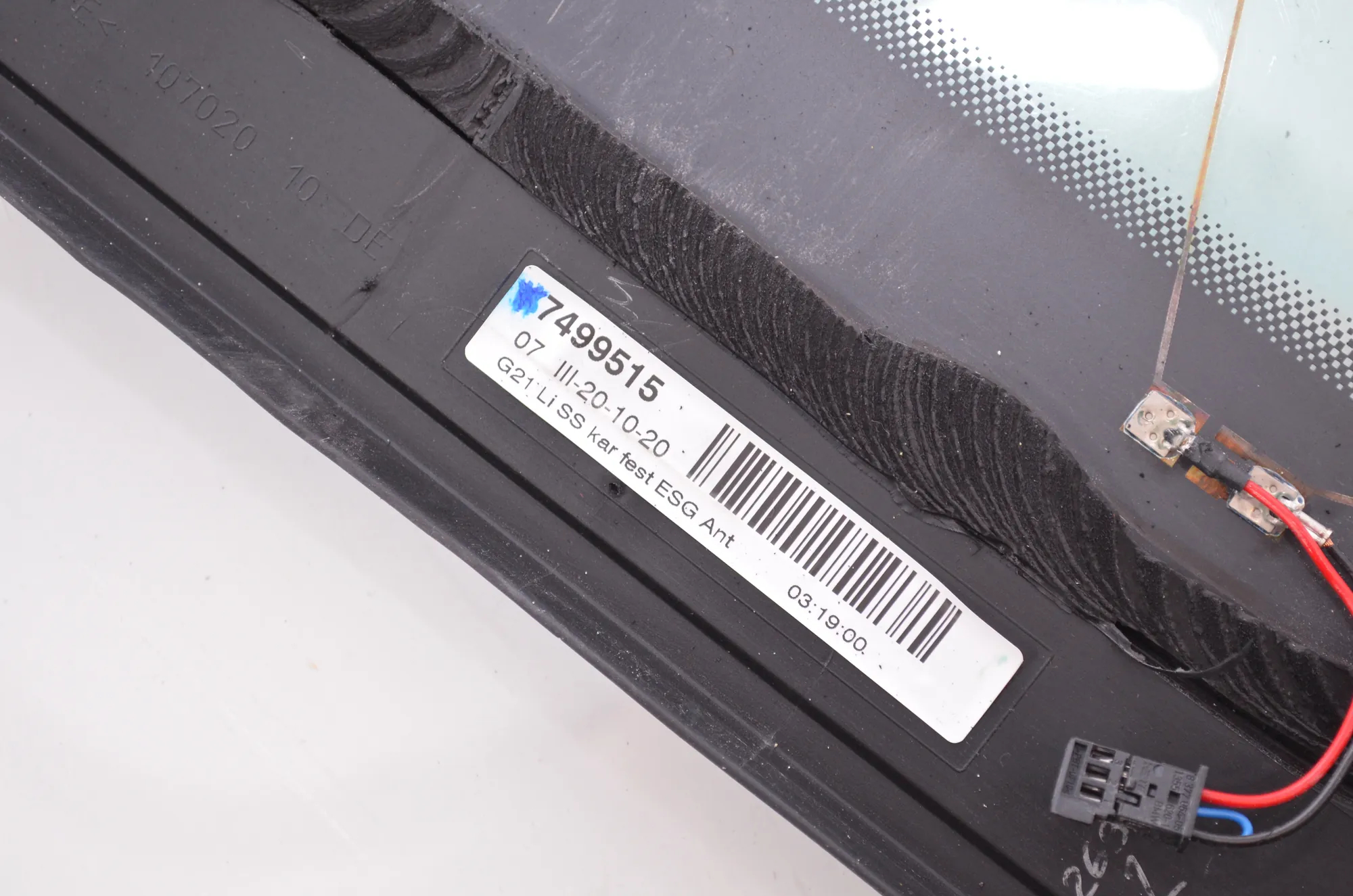 Rear Left Quarter Window – OEM 7499515 · BMW 3 Touring (G21) BMW 3 Touring (G21) 330 e Plug-in-Hybrid 2021 – 5