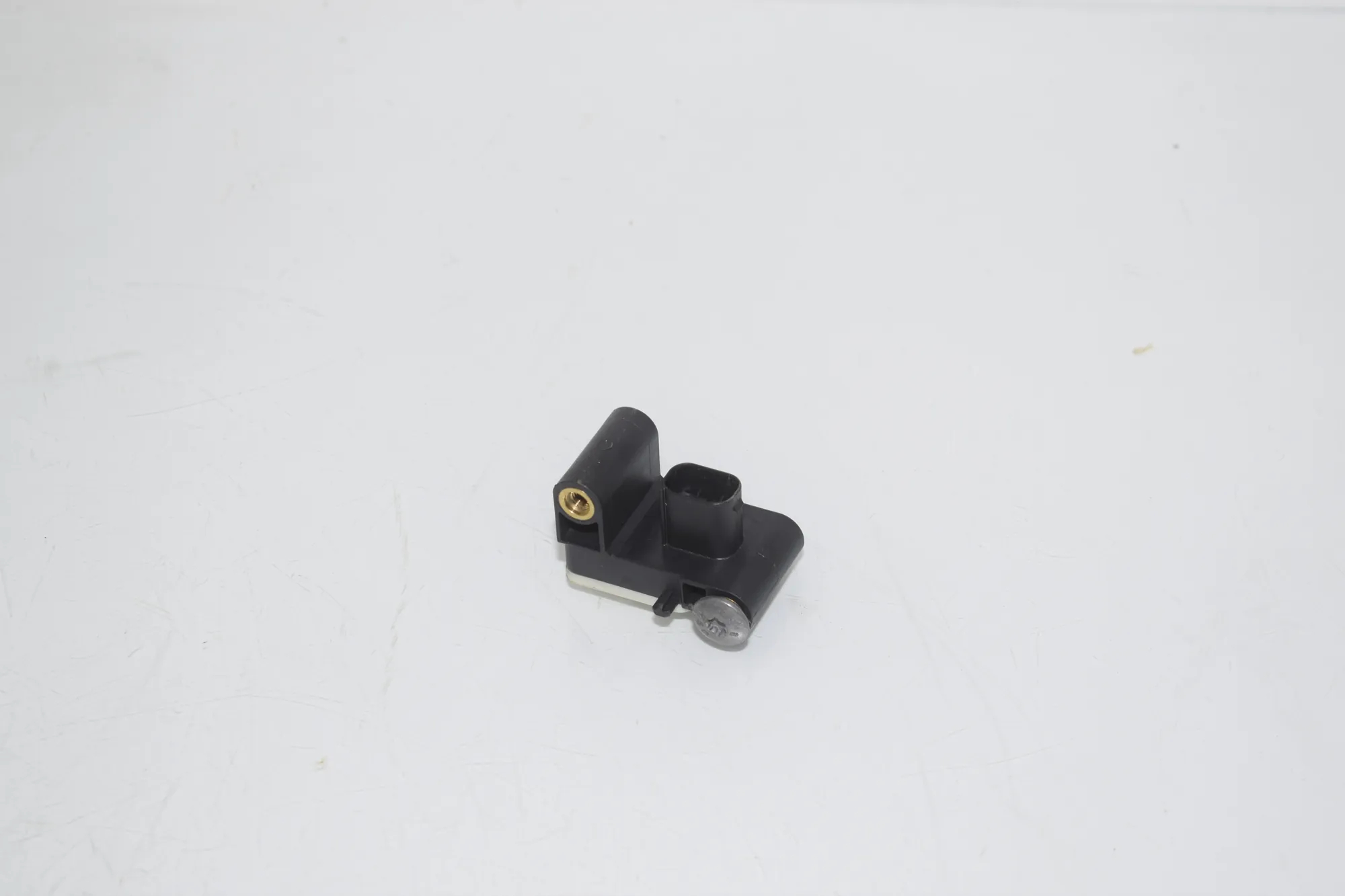 Front Right Impact Sensor – OEM 6911003 · BMW X5 (E70) xDrive 30 d 2010 – 2