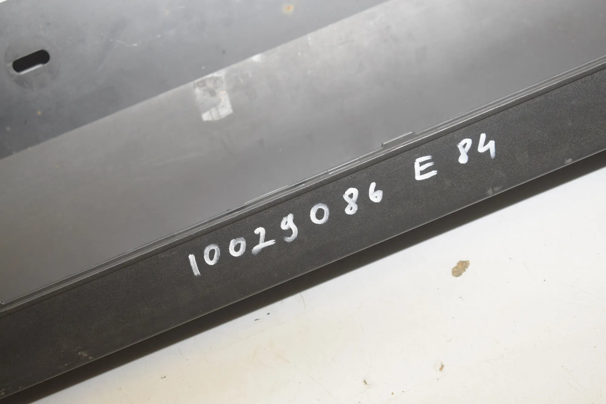 Left Side Plastic Sideskirt Cover – OEM 51772990169 · BMW X1 (E84) sDrive 20 i 2012 – 4