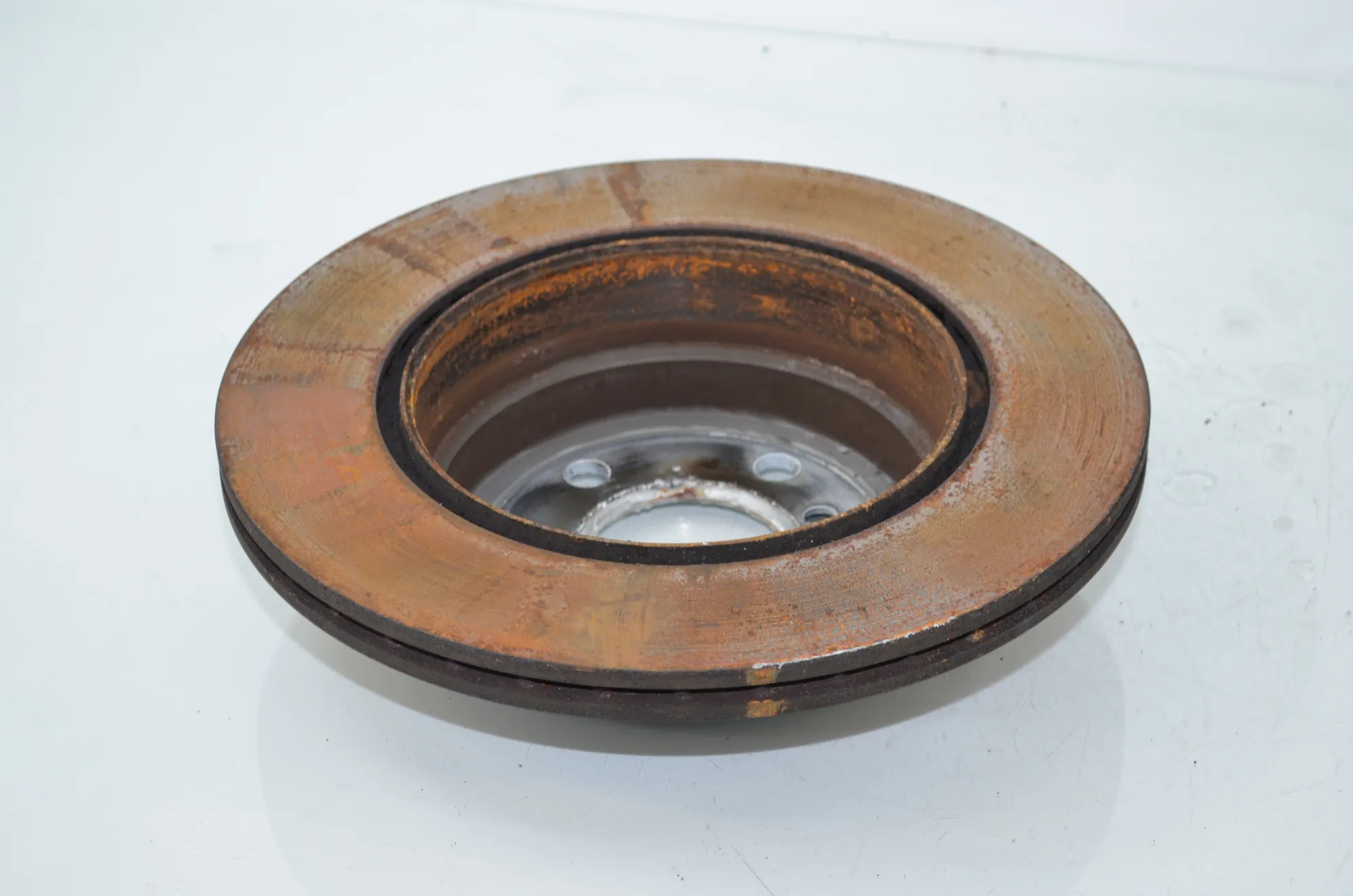 Rear Left Brake Disc – OEM 6868940 · BMW X5 (E70) xDrive 30 d 2010