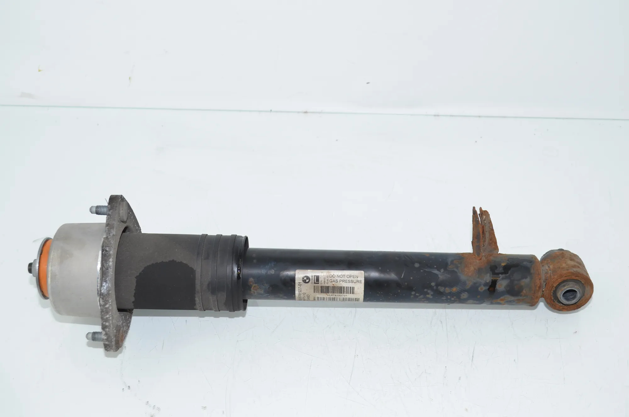 Rear Left Shock Absorber – OEM 6781927 · BMW X5 (E70) xDrive 30 d 2010 – 3