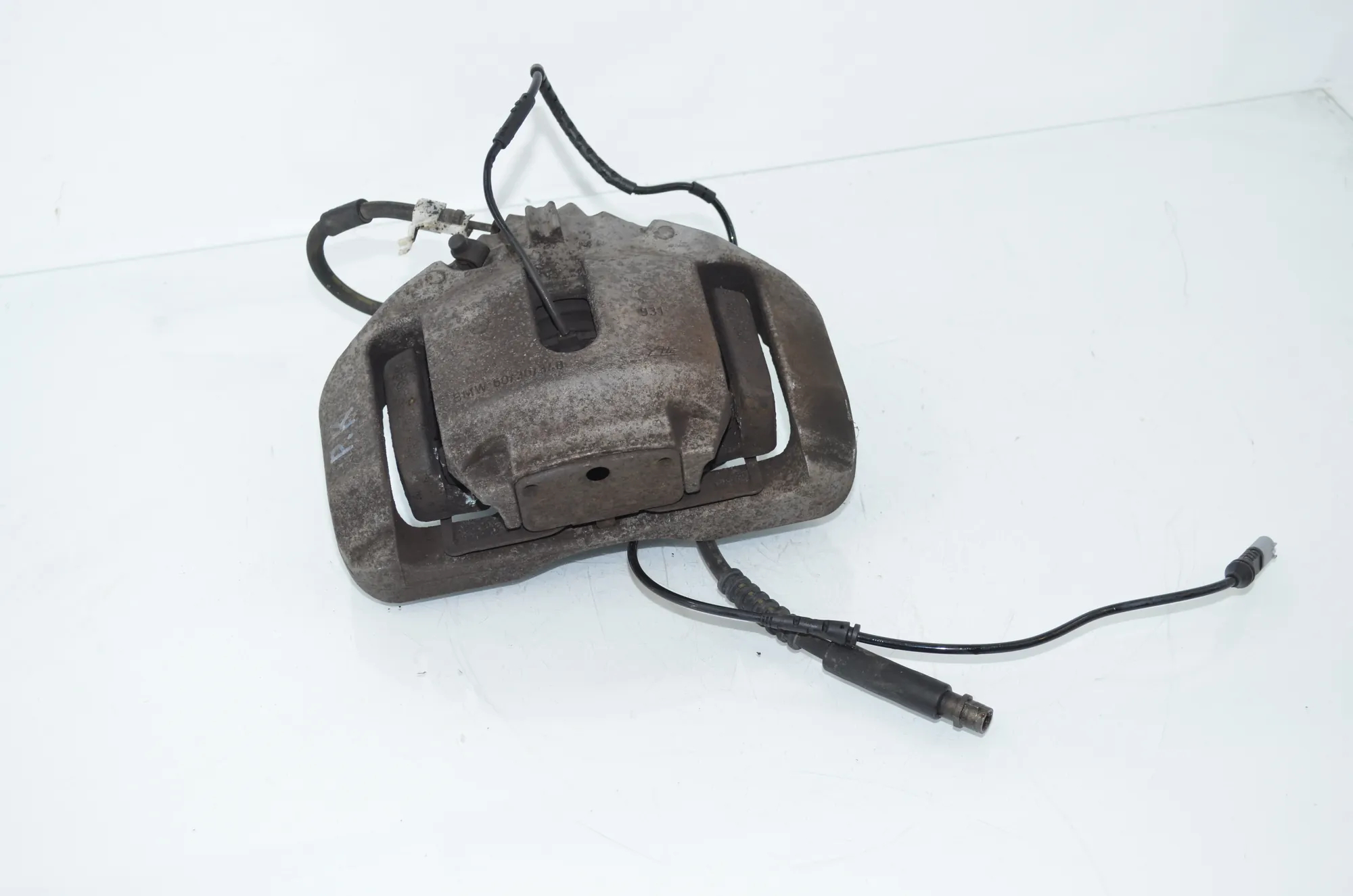 Front Left Brake Caliper – OEM 6792689 · BMW 5 Touring (F11) 530 d xDrive 2011