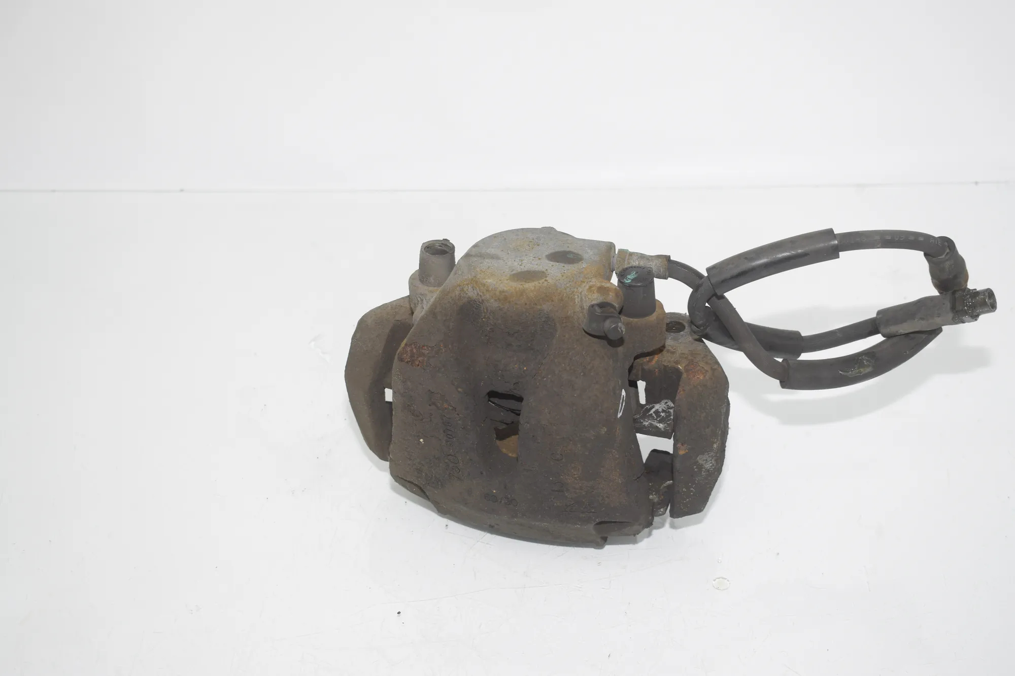 Front Right Brake Caliper – OEM 6776784 · BMW X5 (E70) xDrive 30 d 2010