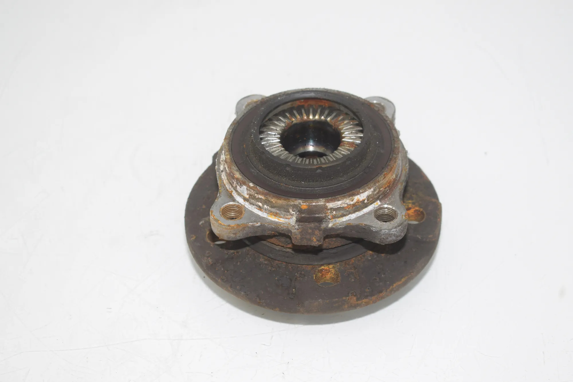 Front Left Wheel Bearing – OEM 8845775 · BMW 2 Active Tourer (F45) 218 i 2016 – 3