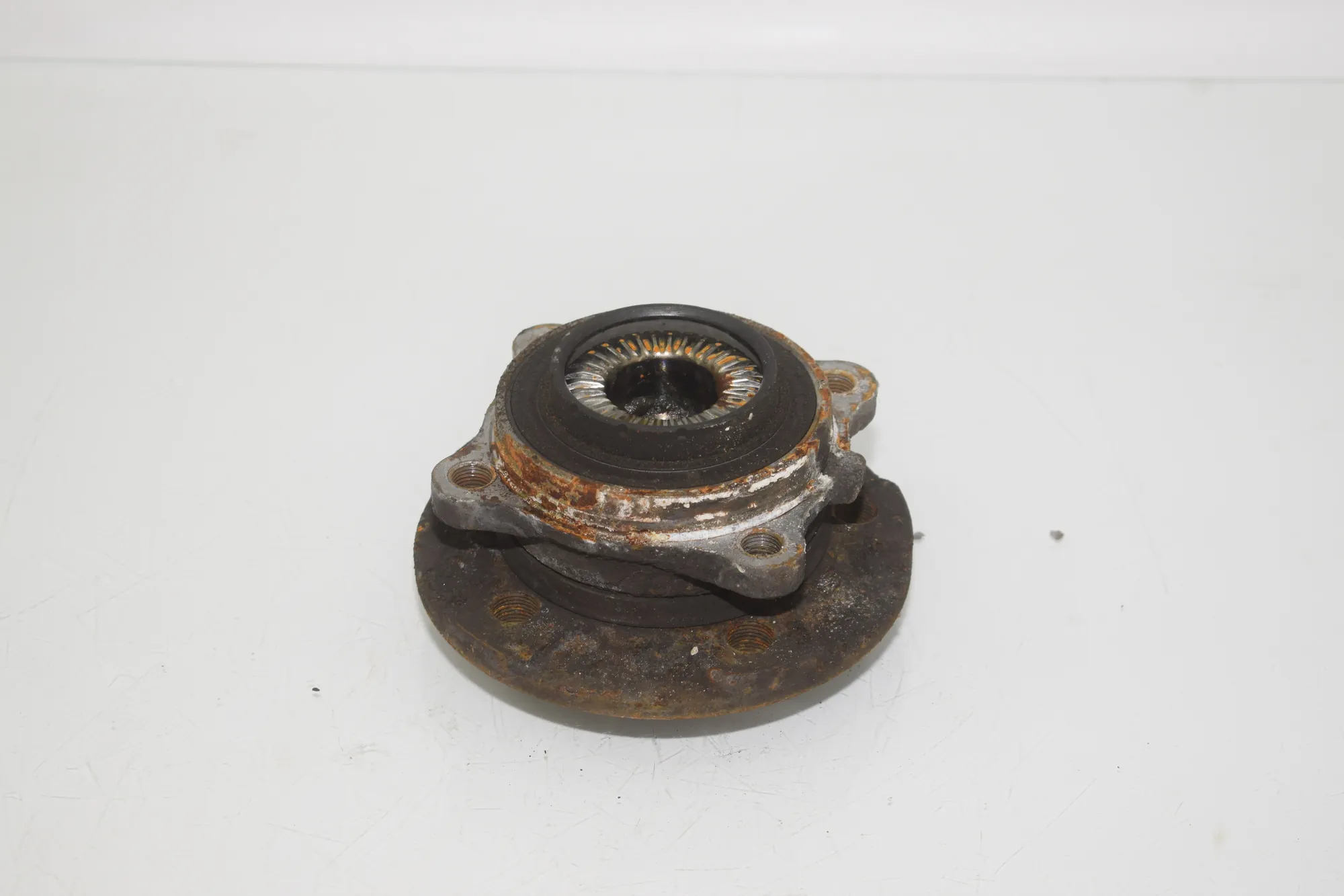 Front Right Wheel Bearing – OEM 8845775 · BMW 2 Active Tourer (F45) 218 i 2016 – 3