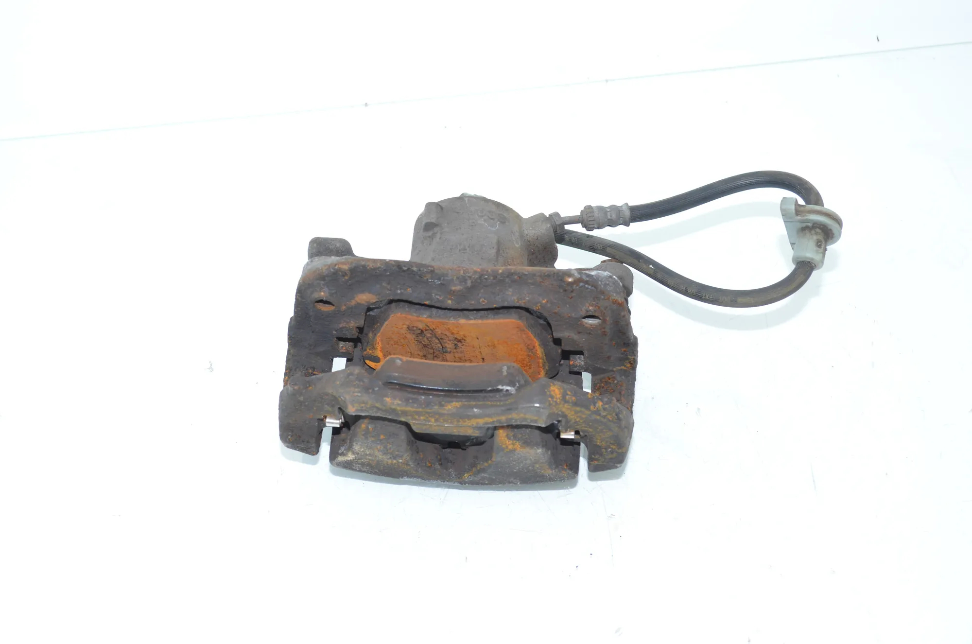 Front Right Brake Caliper – OEM 6860266 · BMW 2 Active Tourer (F45) 218 i 2016 – 4