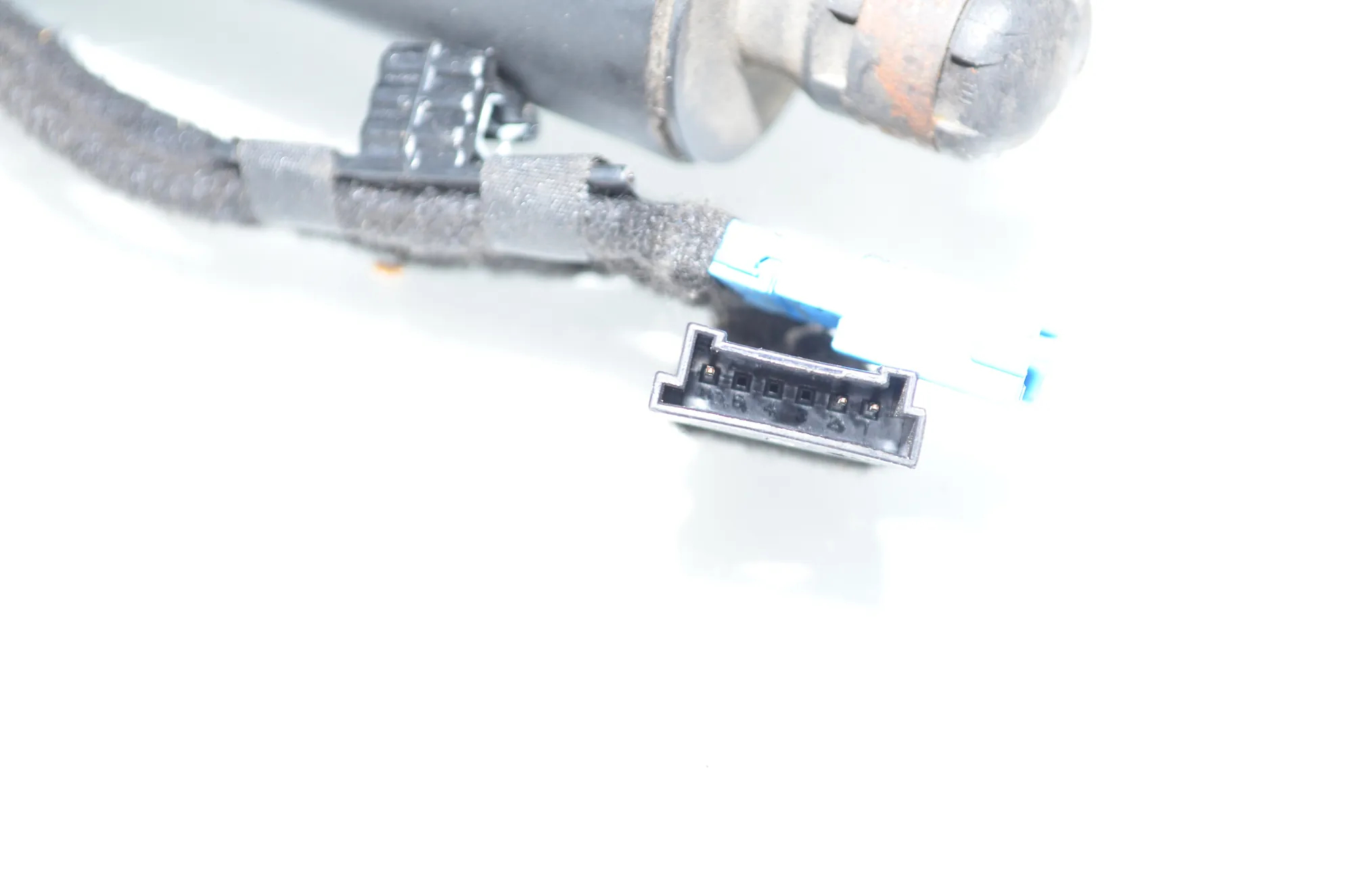 Right Side Tailgate Gas Strut – OEM 7434041 · BMW X5 (F15, F85) BMW X5 (F15, F85) xDrive 40e 2016 – 5