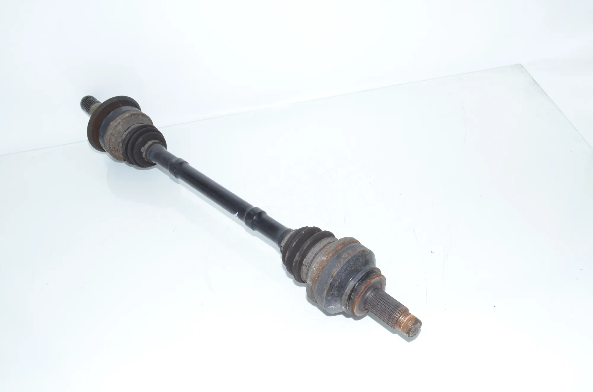Rear Right Driveshaft – OEM 7612942 · BMW 5 Touring (F11) M 550 d xDrive 2016 – 3